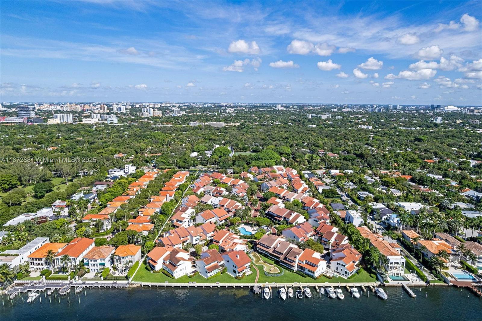 2000 S Bayshore Dr #72 Miami, FL 33133