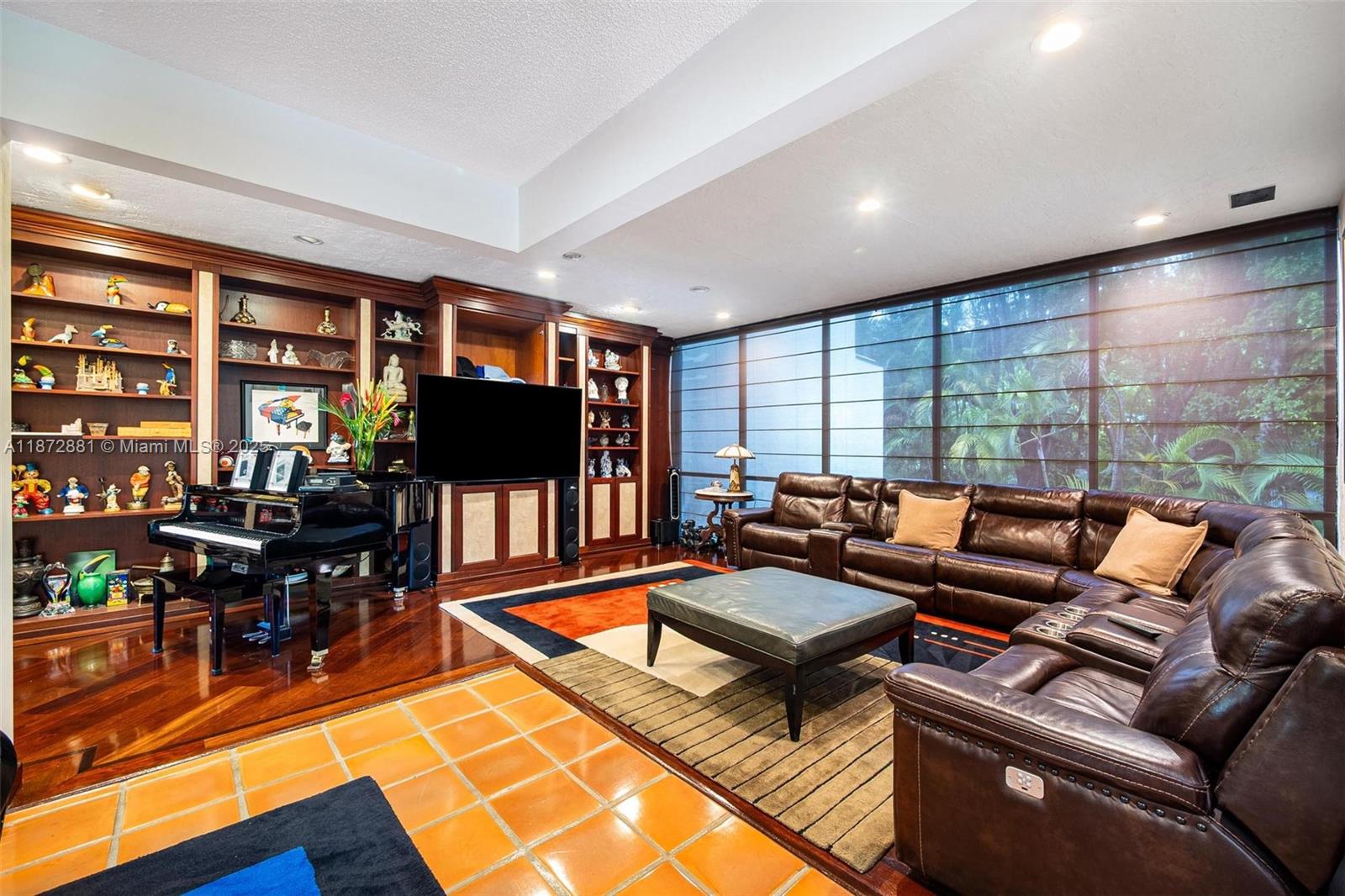 2000 S Bayshore Dr #72 Miami, FL 33133