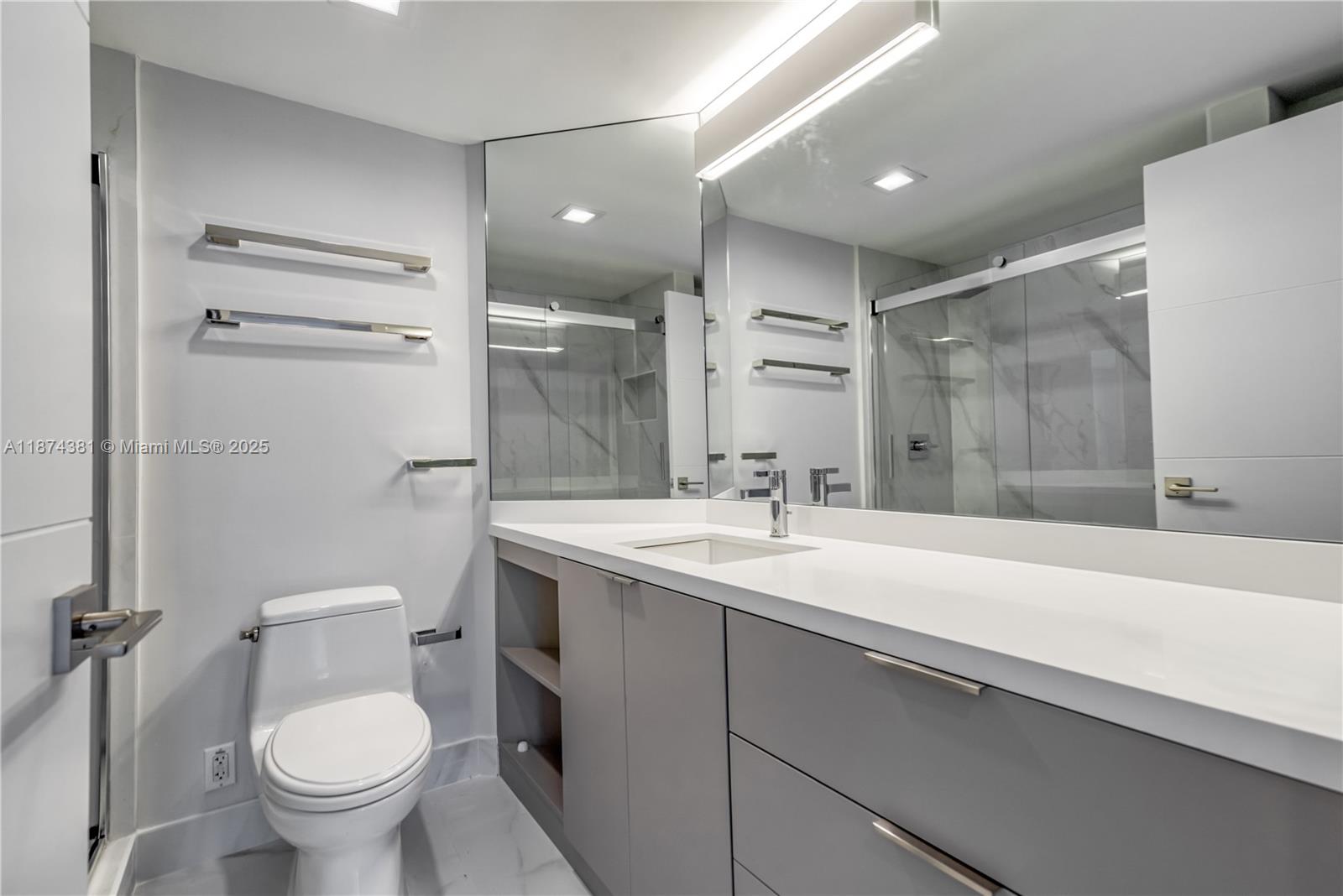 image Courvoisier Courts Condo9