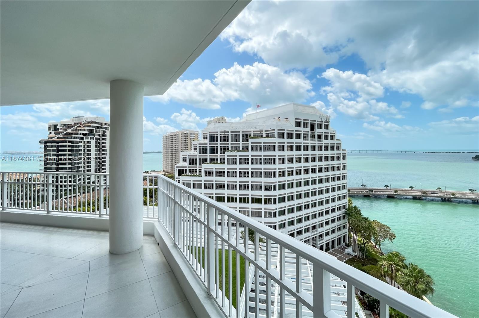 image Courvoisier Courts Condo1