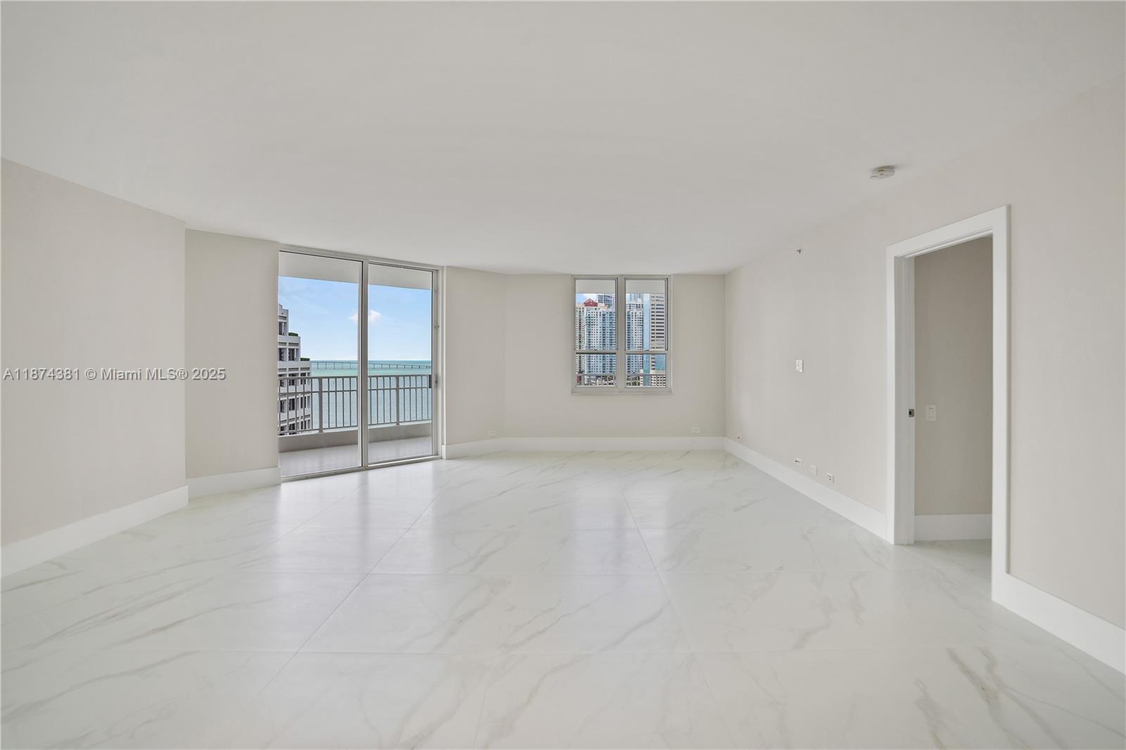 image Courvoisier Courts Condo6