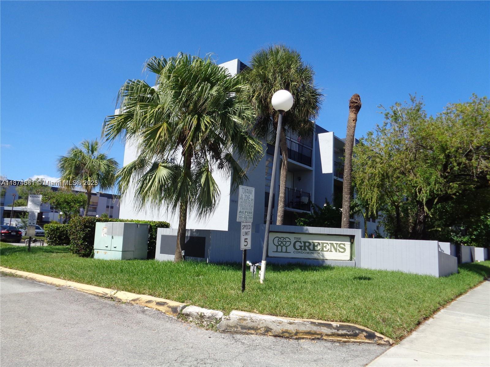 8821 W Flagler St #503