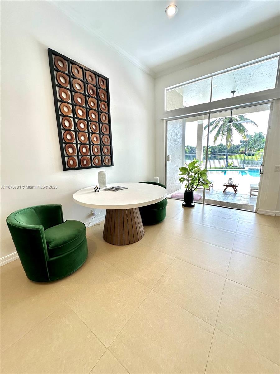 656 Verona Pl Weston, FL 33326