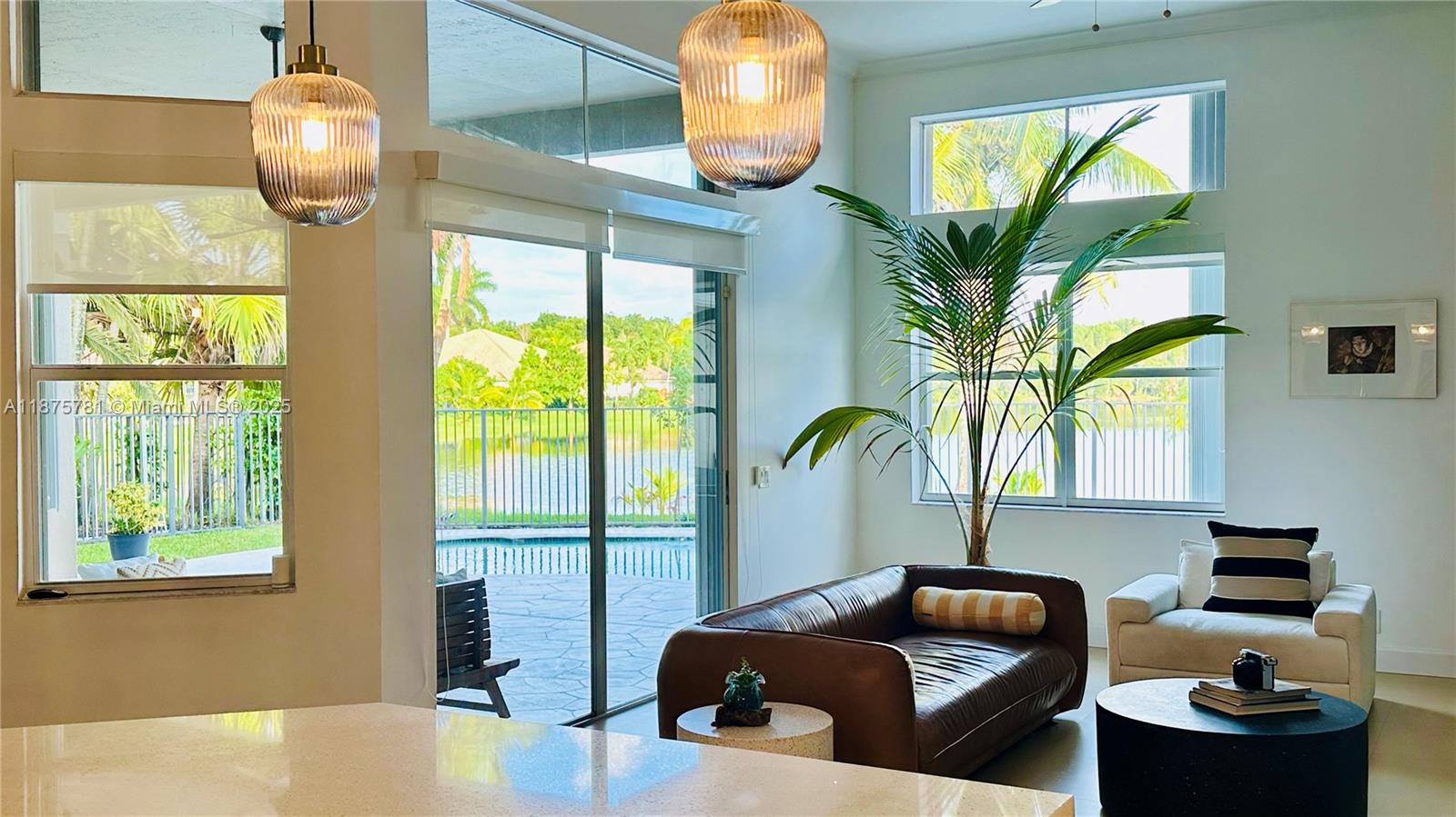 656 Verona Pl Weston, FL 33326