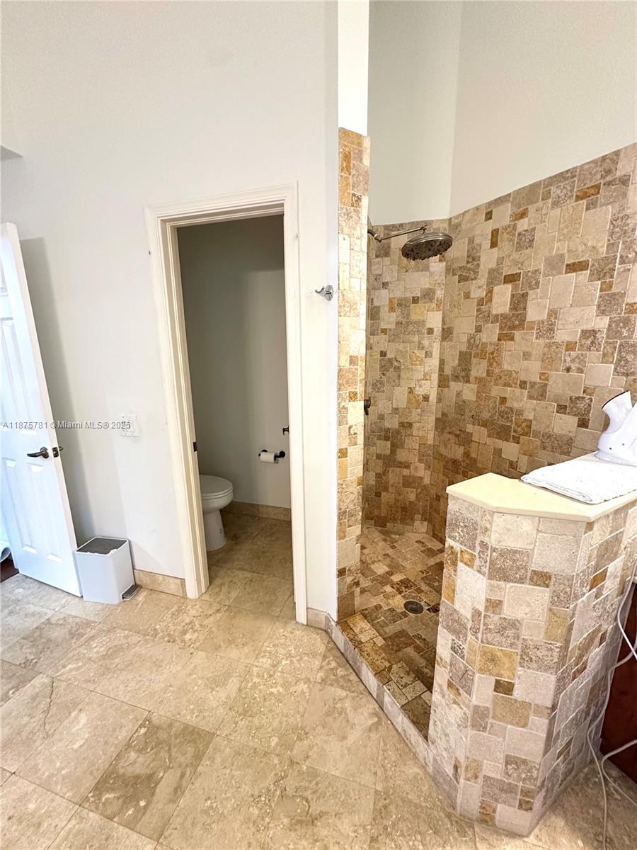 656 Verona Pl Weston, FL 33326