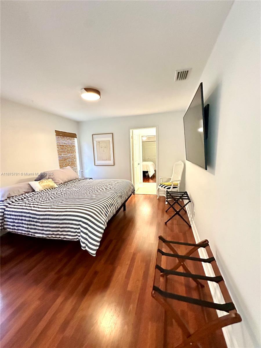 656 Verona Pl Weston, FL 33326