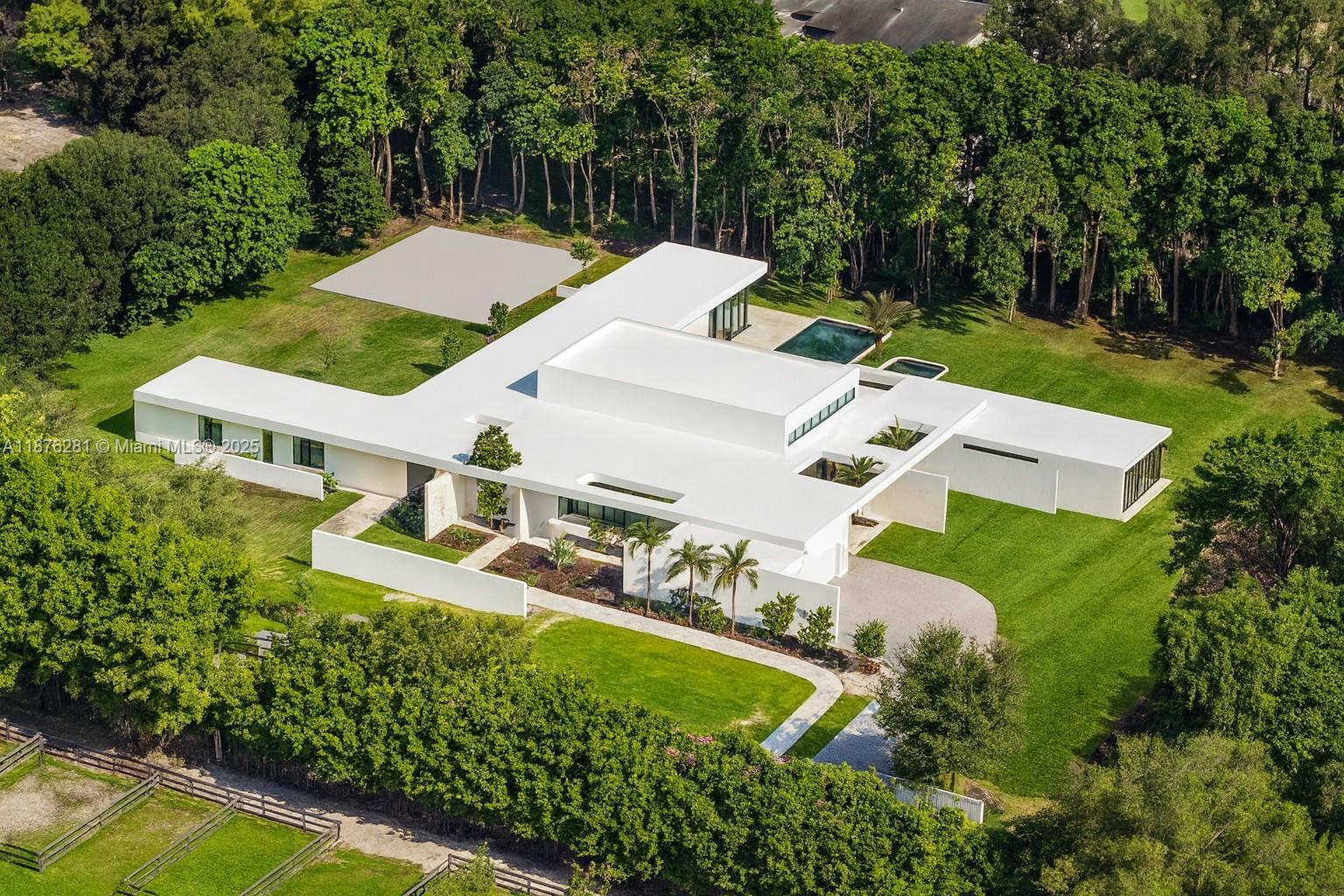 5671 SW 130th Ave Southwest Ranches, FL 33330 5671 SW 130th Ave Southwest Ranches, FL 33330