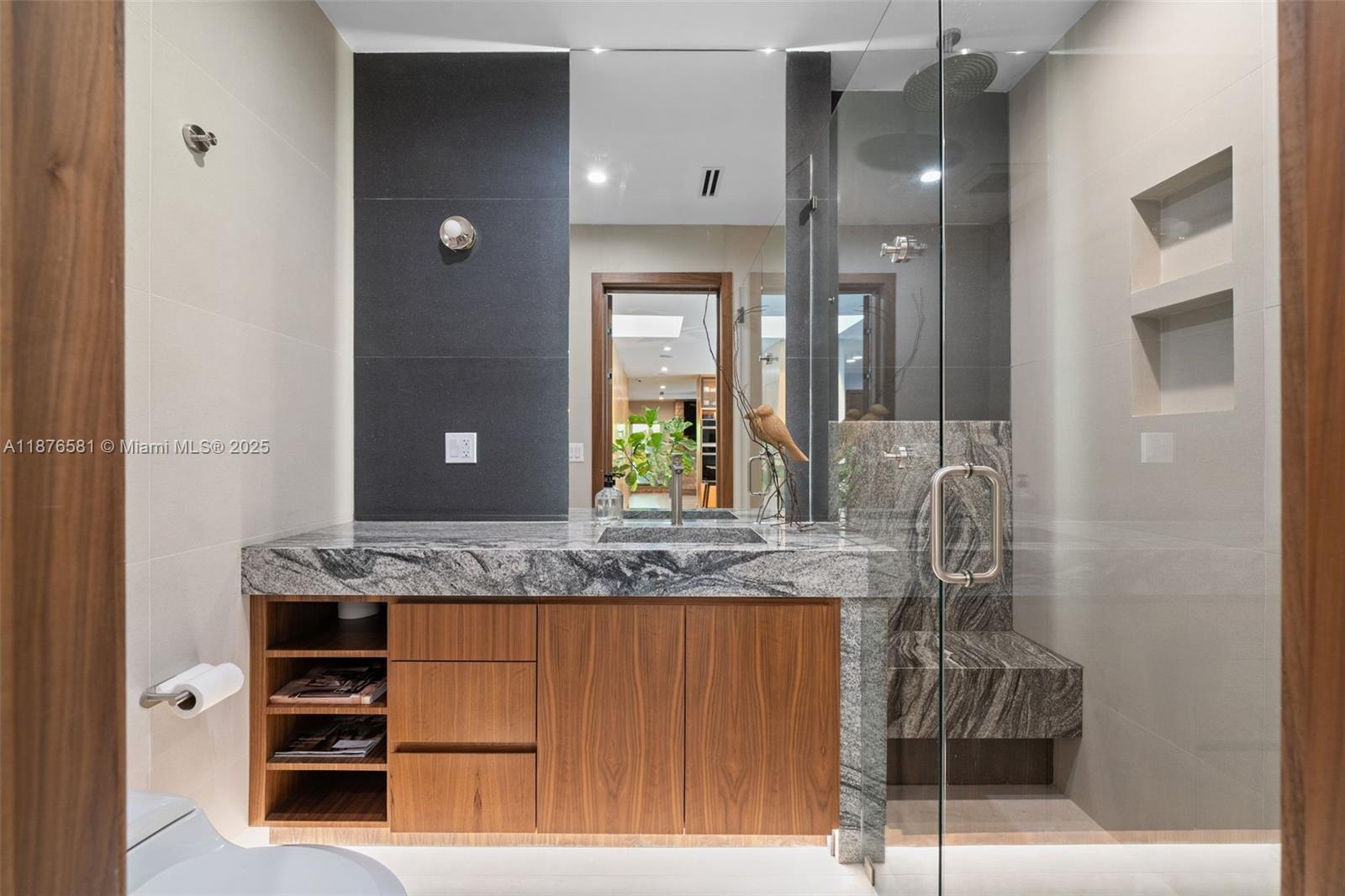 3200 NE 165th St North Miami Beach, FL 33160