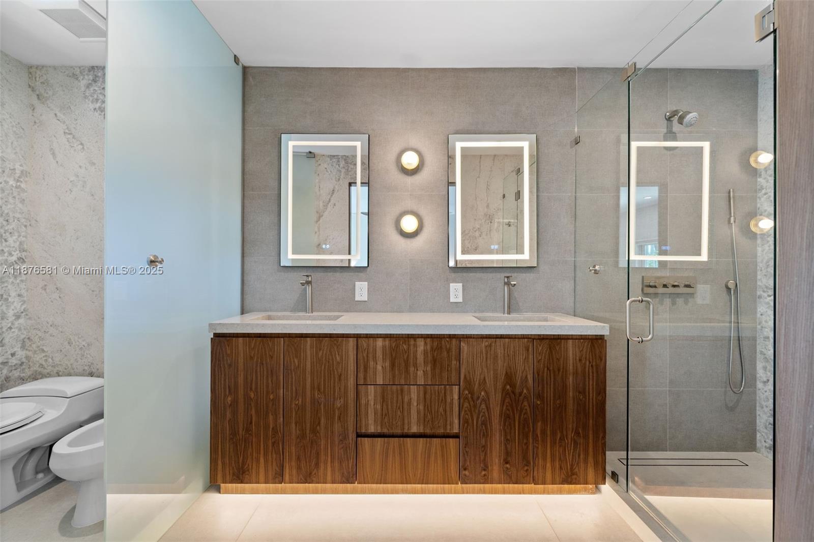 3200 NE 165th St North Miami Beach, FL 33160