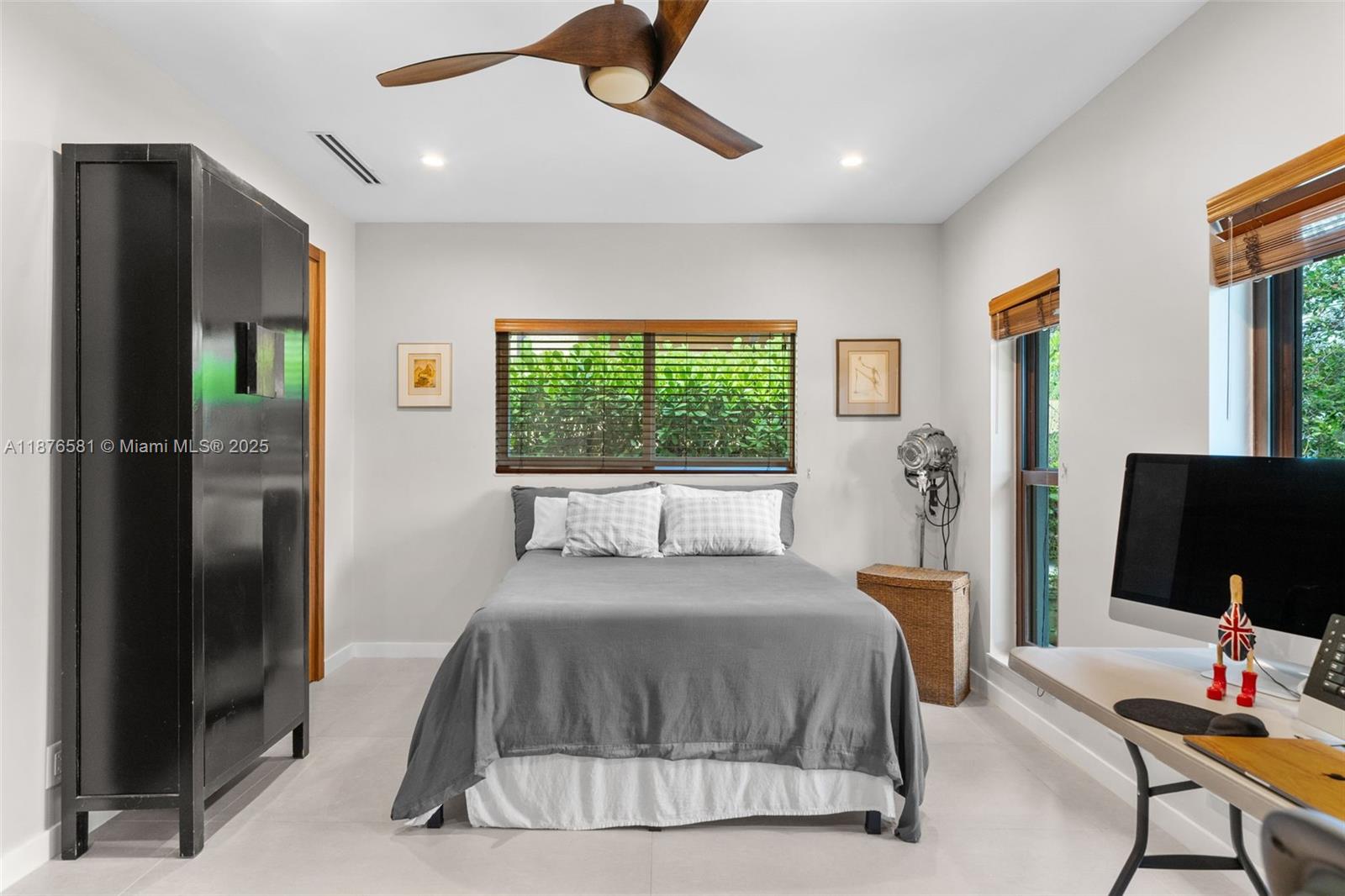 3200 NE 165th St North Miami Beach, FL 33160