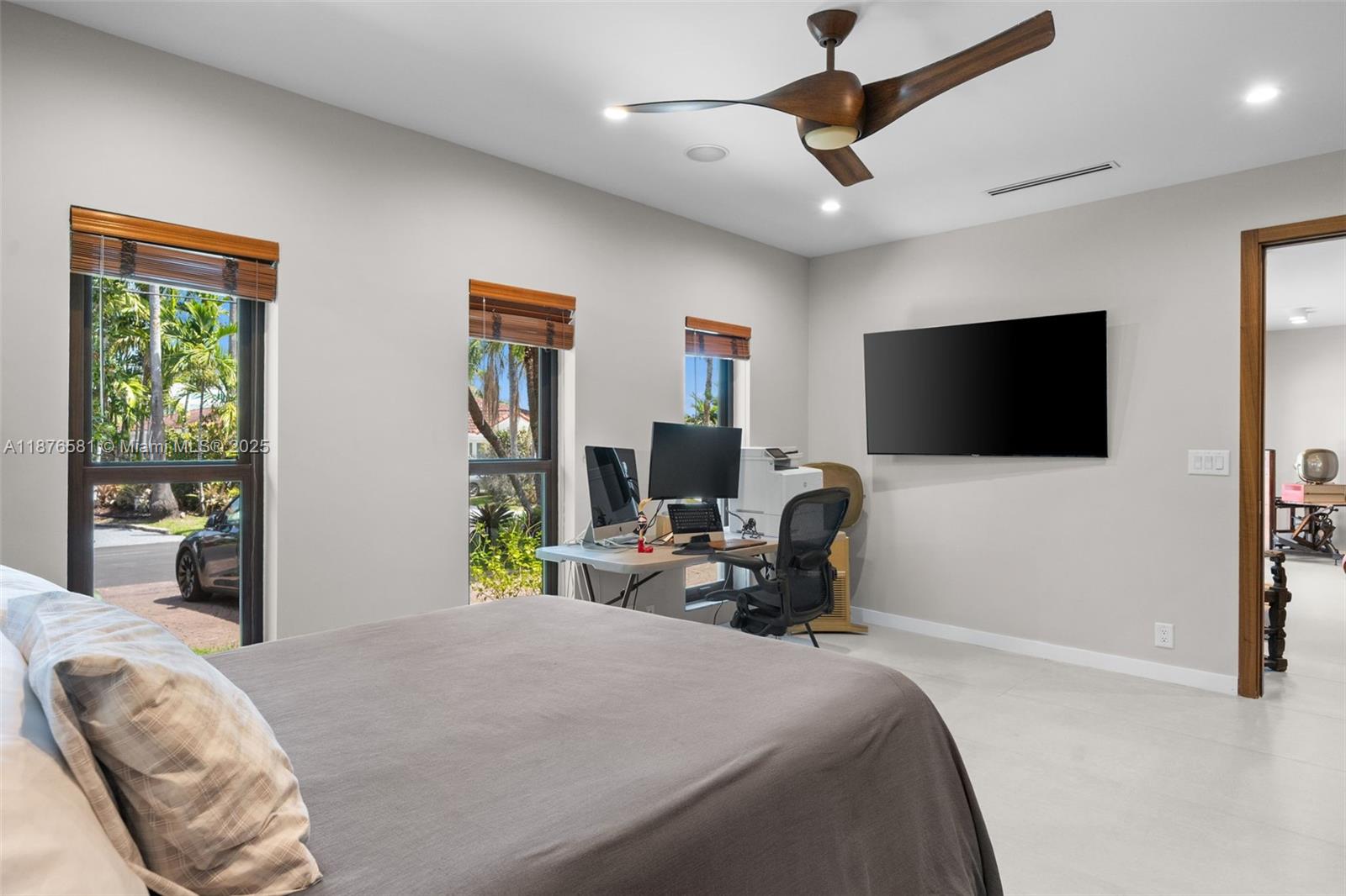 3200 NE 165th St North Miami Beach, FL 33160