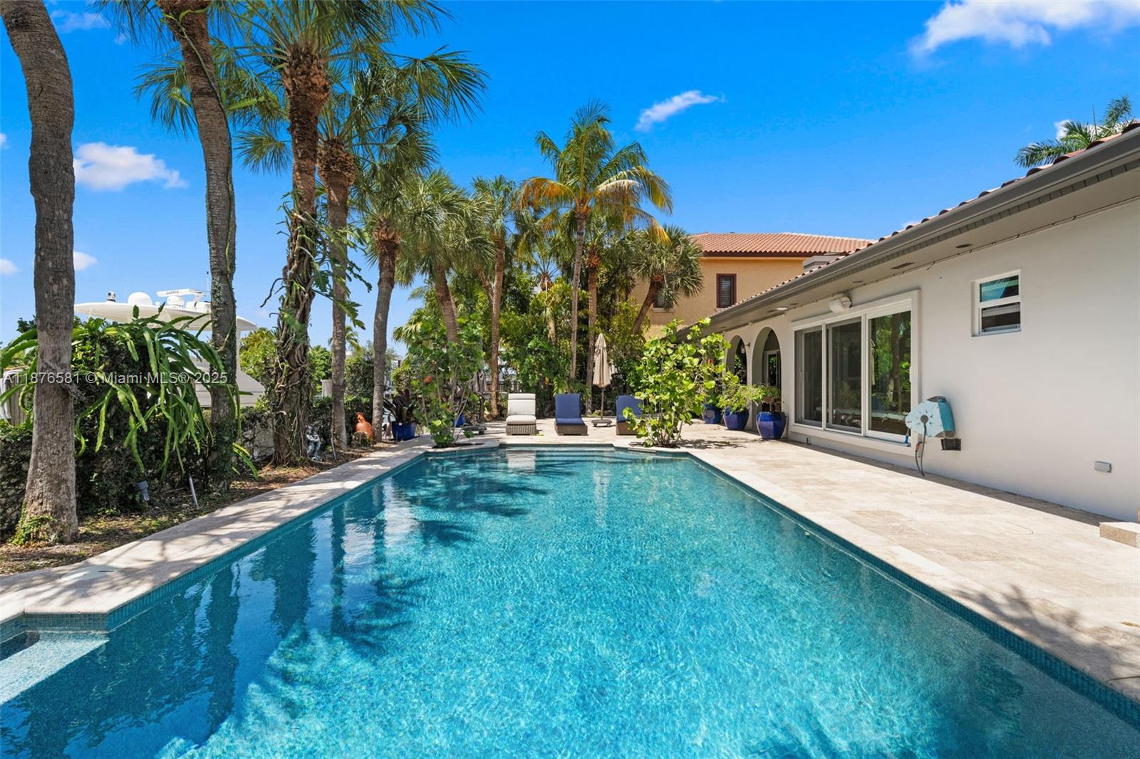 3200 NE 165th St North Miami Beach, FL 33160