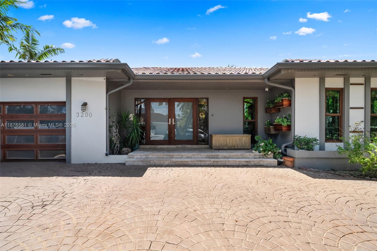 3200 NE 165th St North Miami Beach, FL 33160