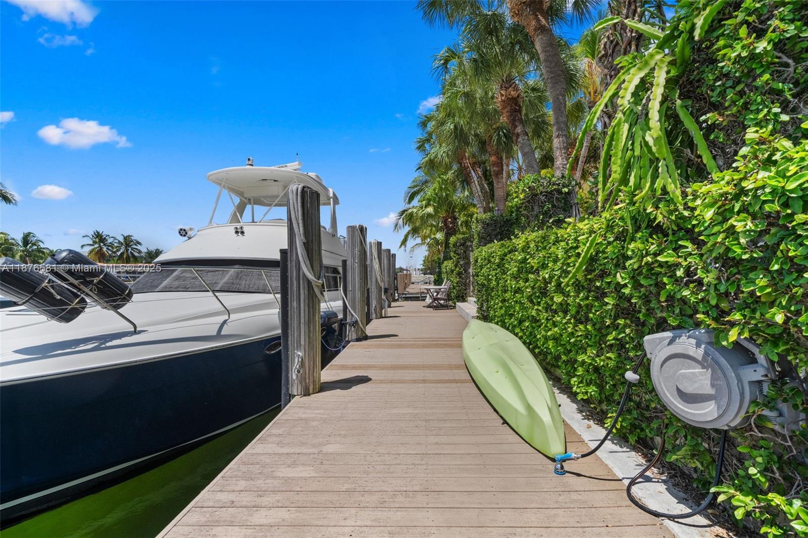 3200 NE 165th St North Miami Beach, FL 33160