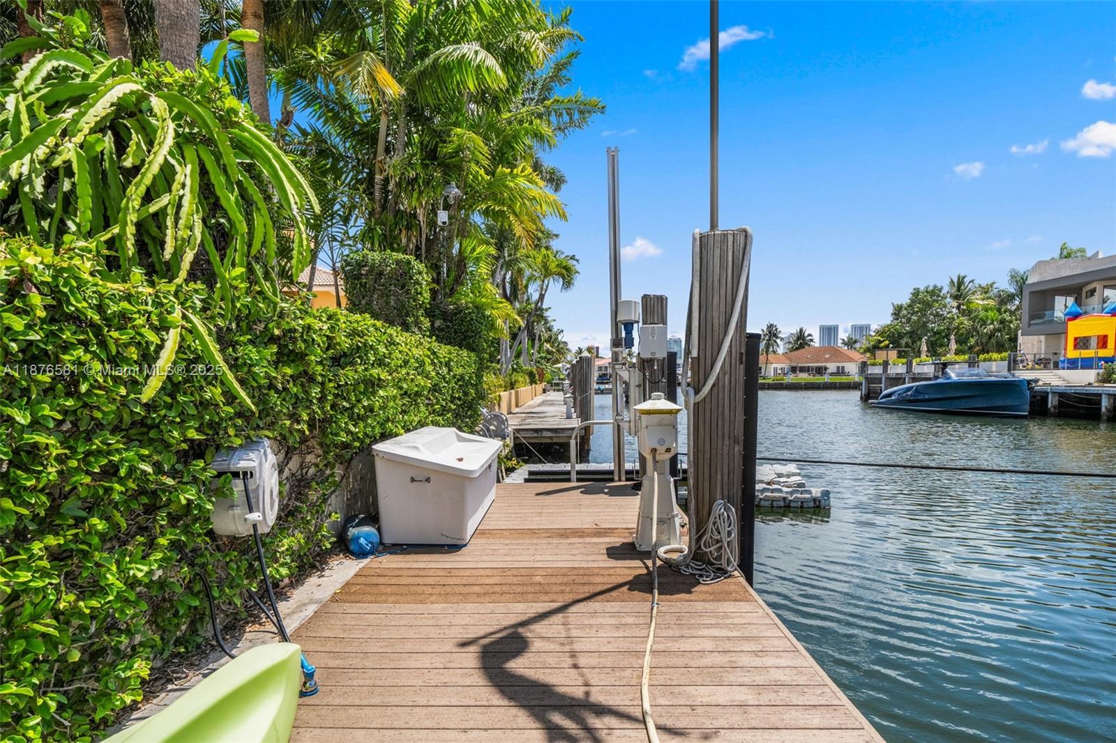 3200 NE 165th St North Miami Beach, FL 33160