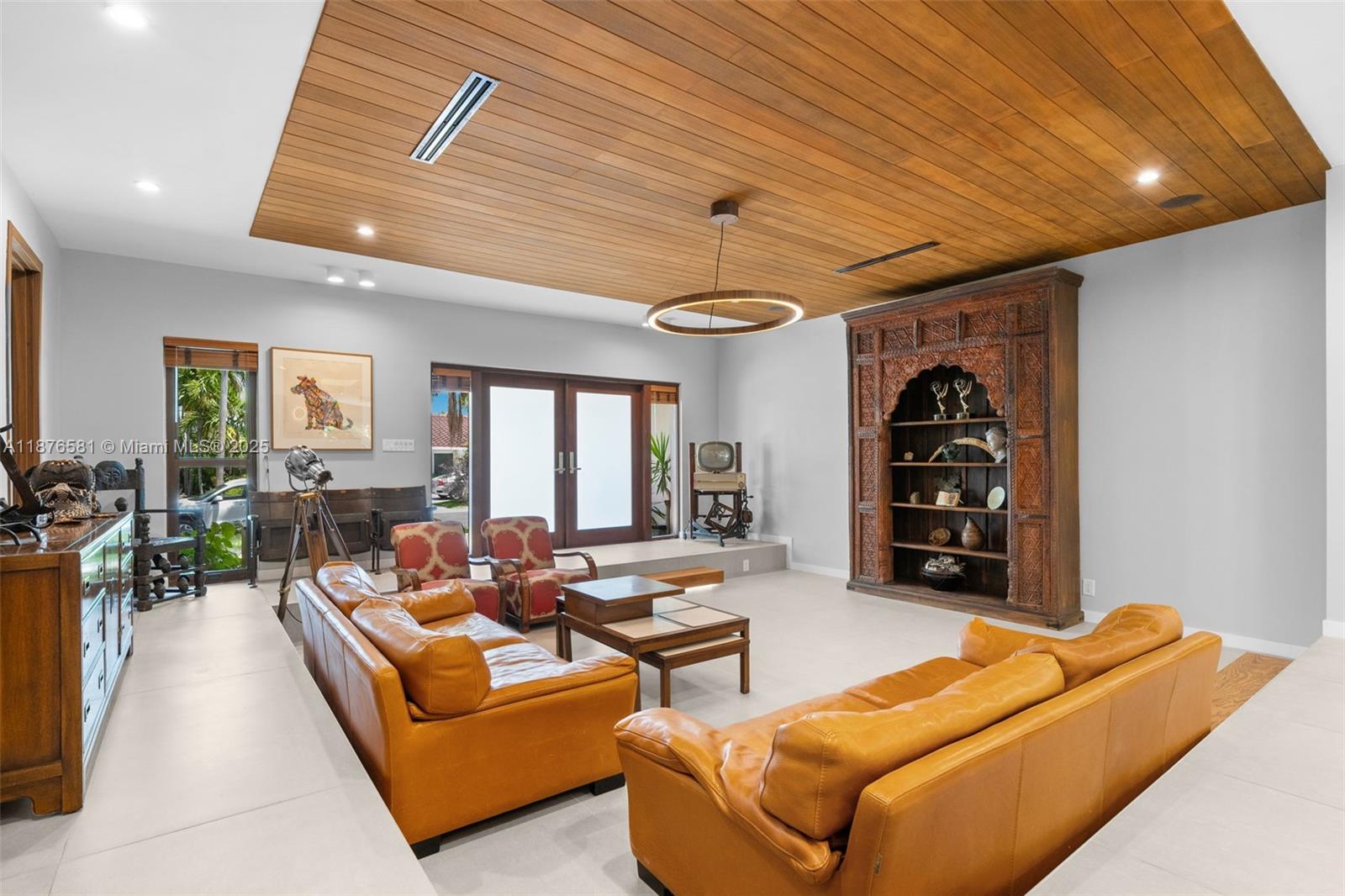 3200 NE 165th St North Miami Beach, FL 33160