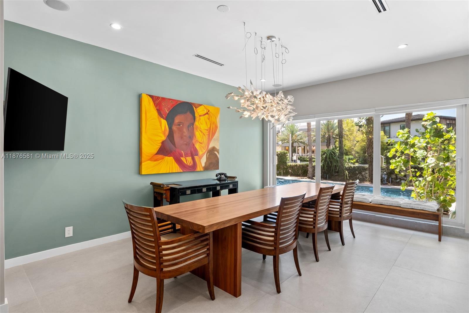 3200 NE 165th St North Miami Beach, FL 33160