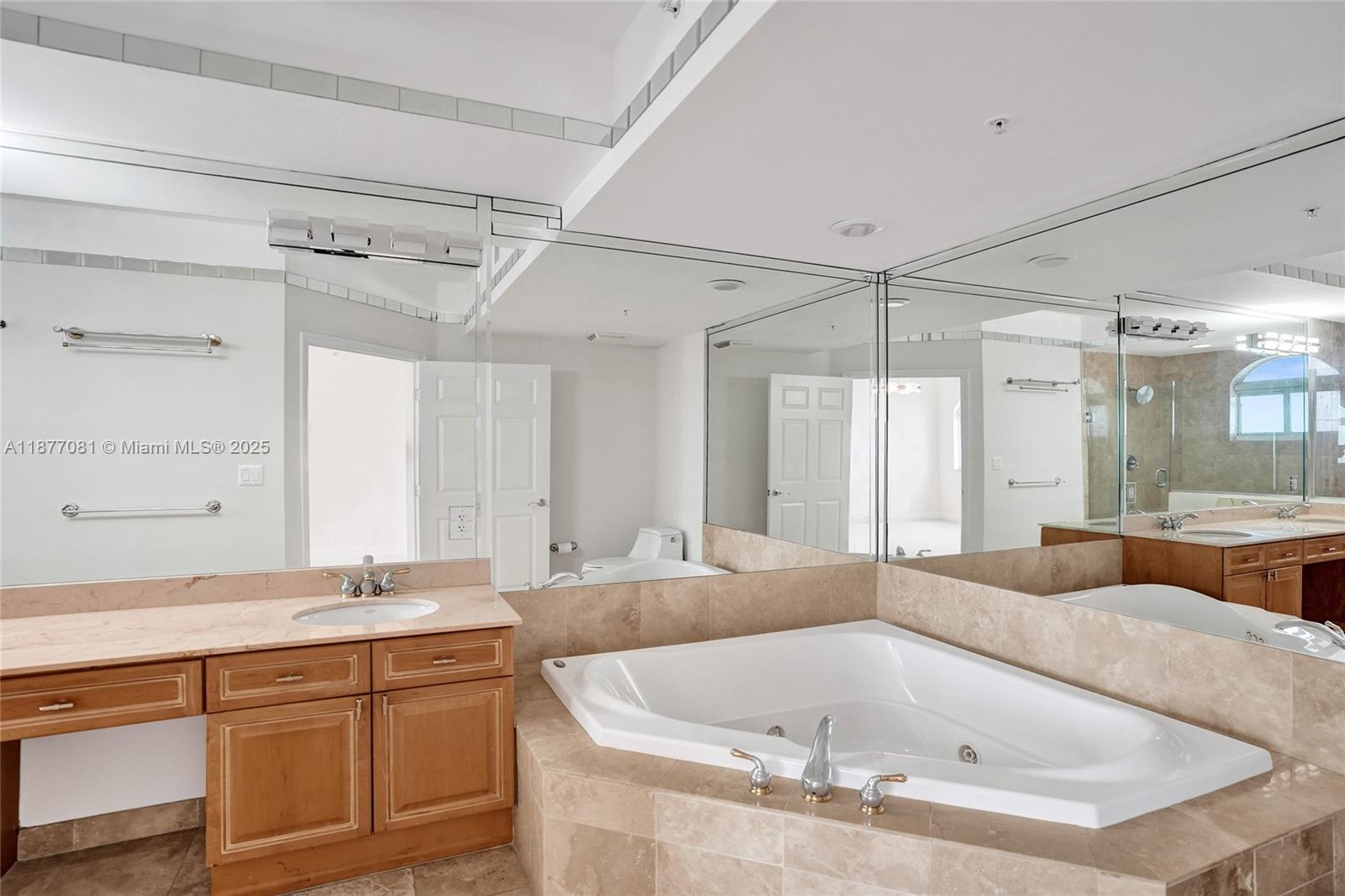 100 S Birch Rd #906B Fort Lauderdale, FL 33316