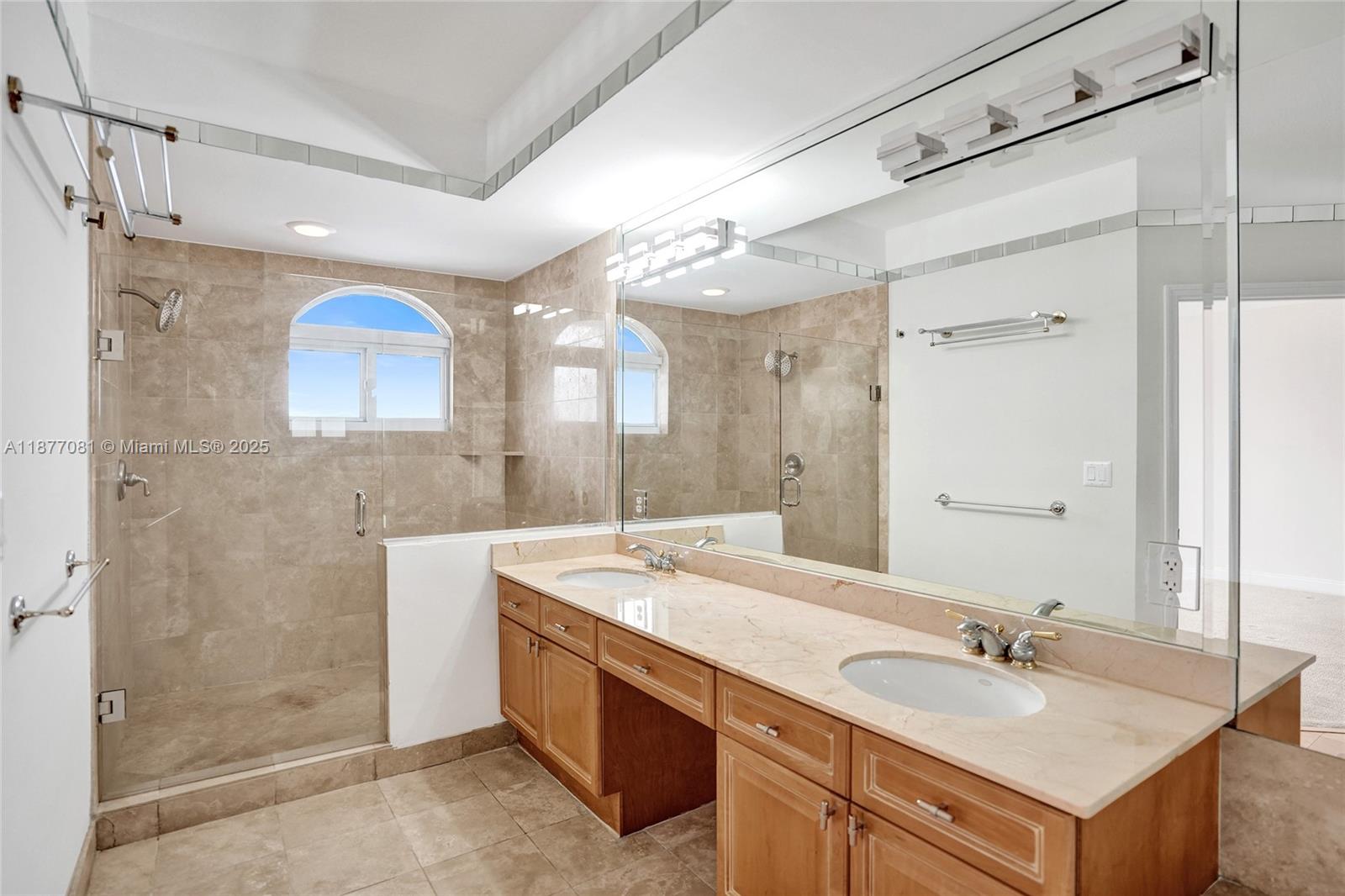 100 S Birch Rd #906B Fort Lauderdale, FL 33316