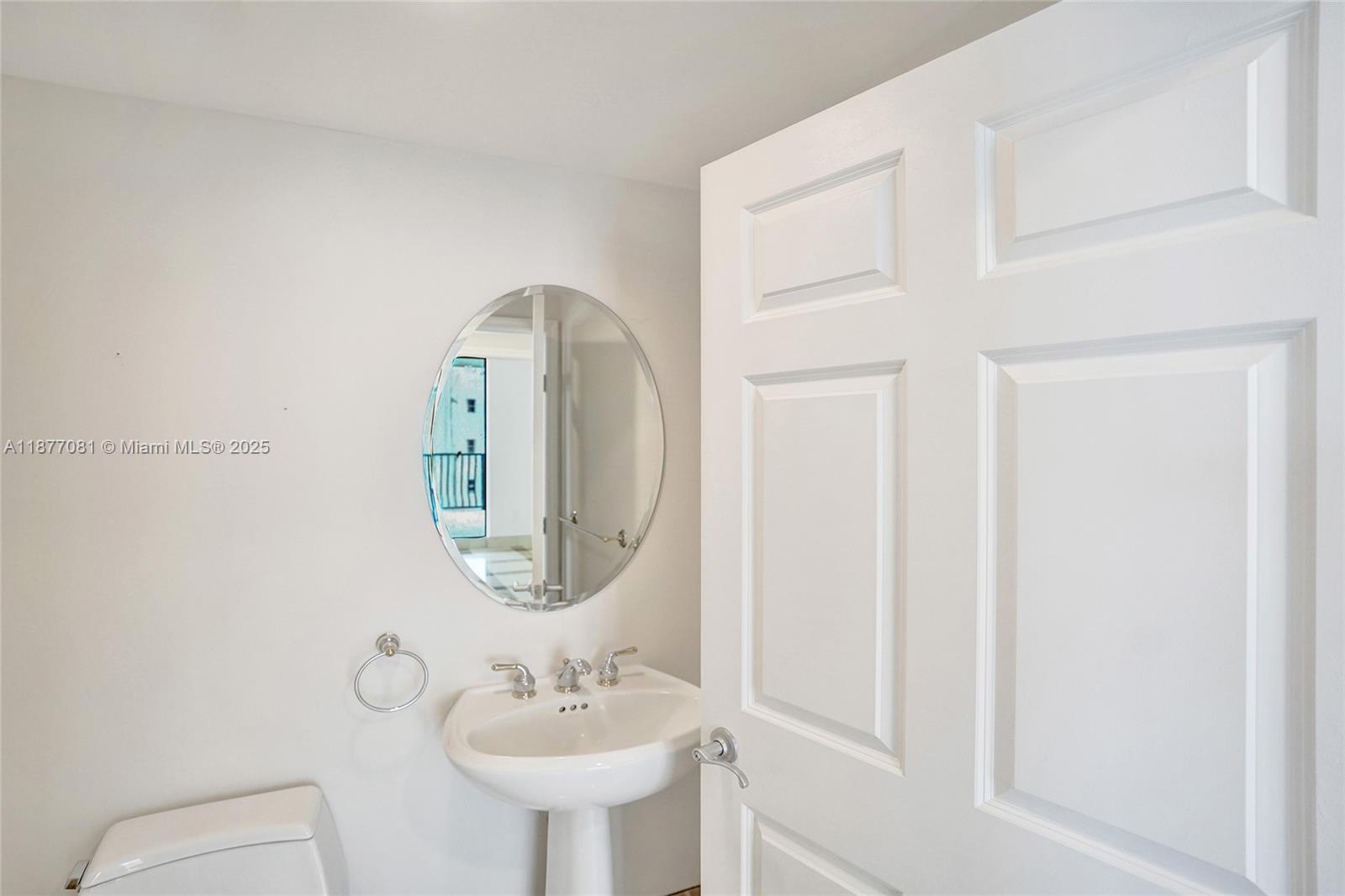 100 S Birch Rd #906B Fort Lauderdale, FL 33316