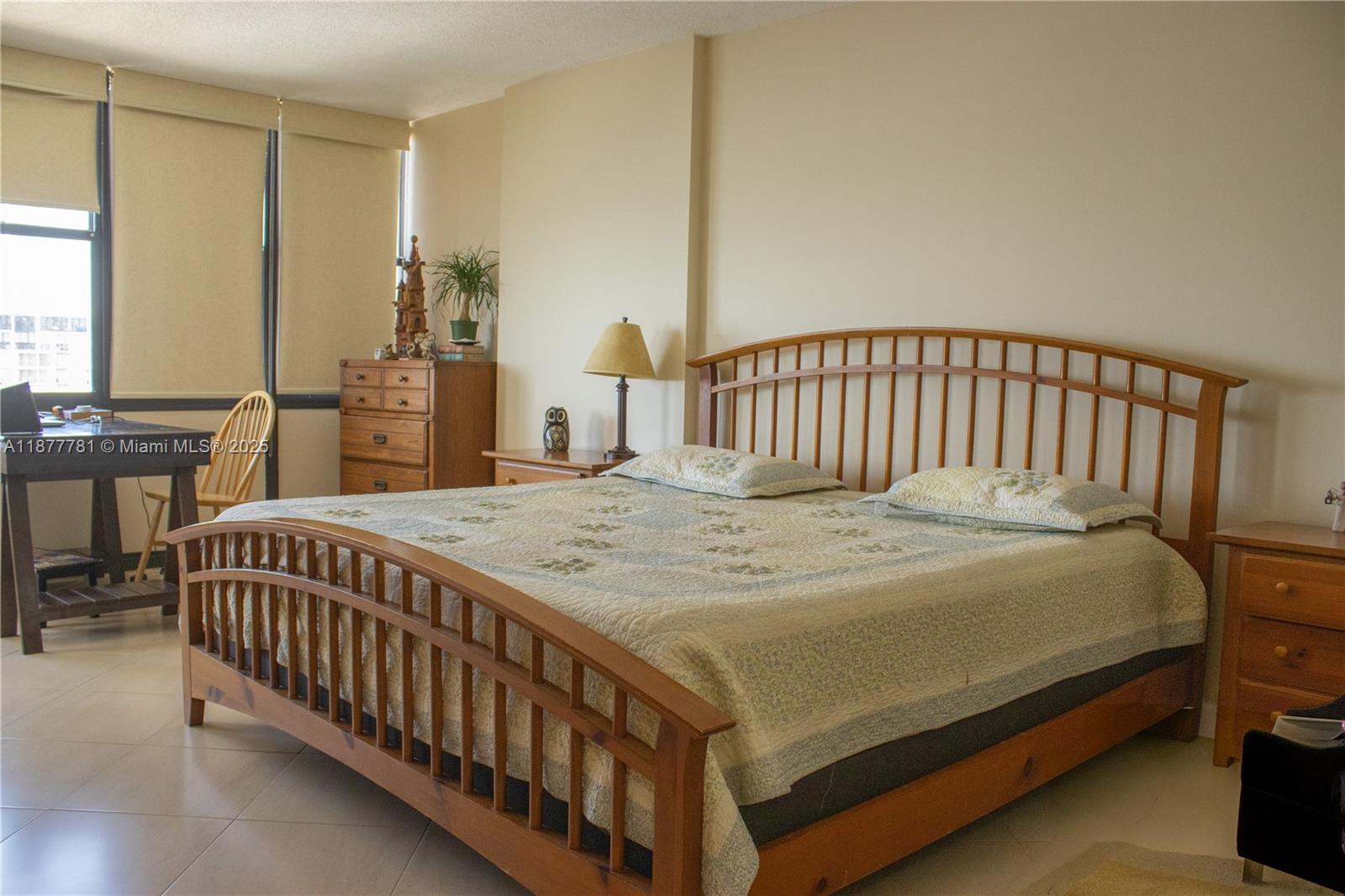 image Brickell Place Condo12