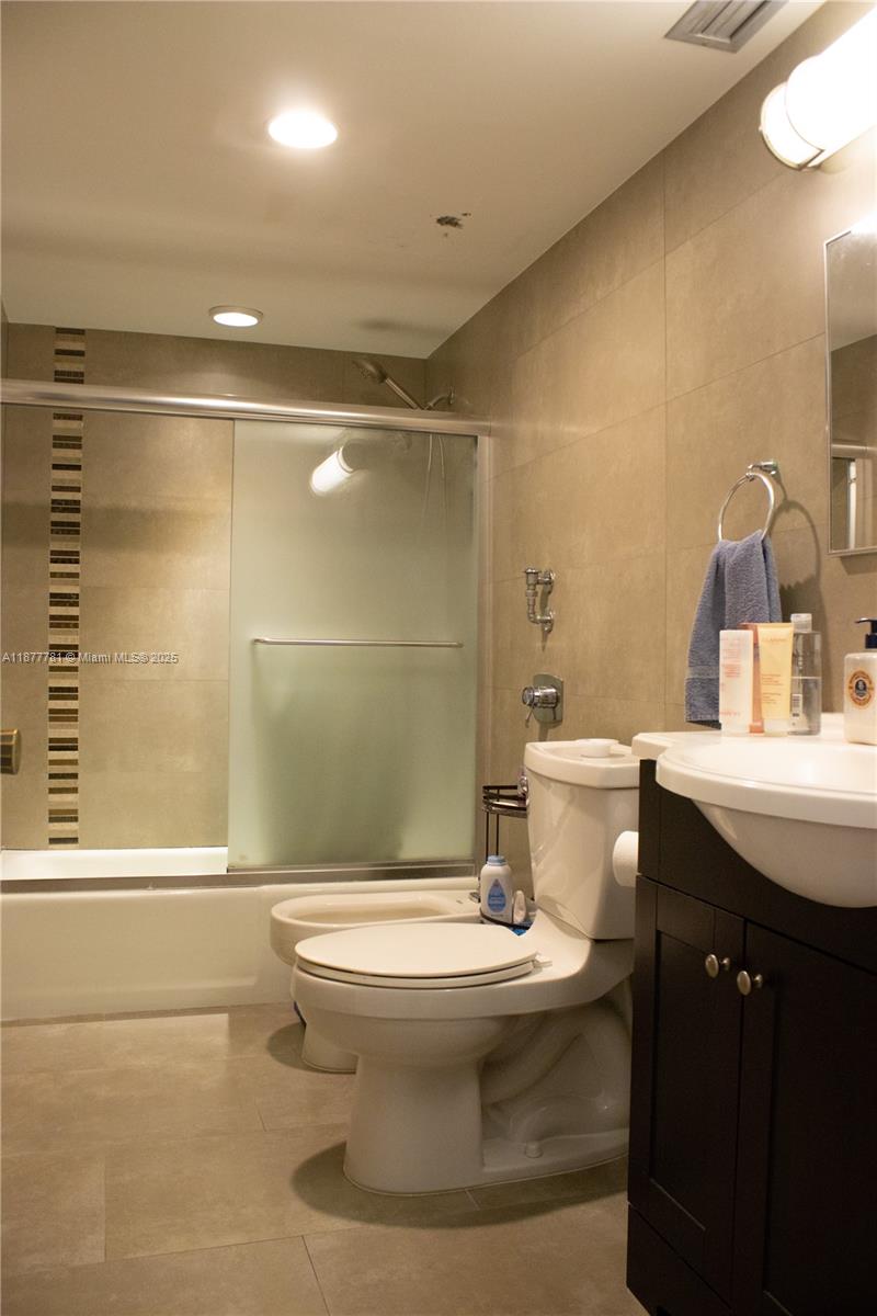 image Brickell Place Condo14