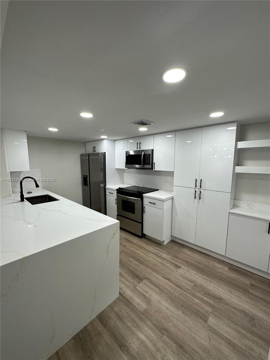 9735 NW 49th Ter #414