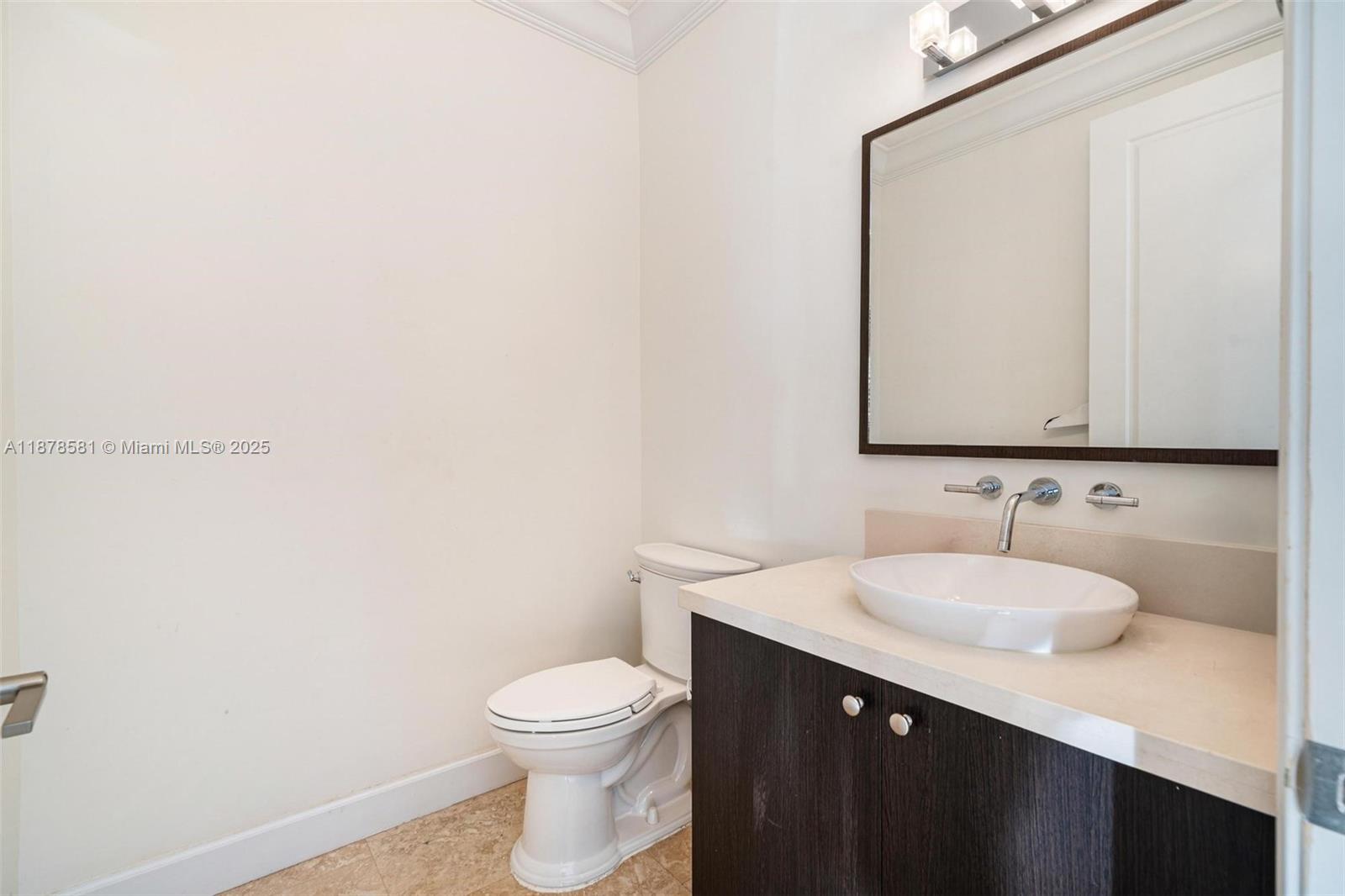 7561 SW 56th Ct Miami, FL 33143 7561 SW 56th Ct Miami, FL 33143