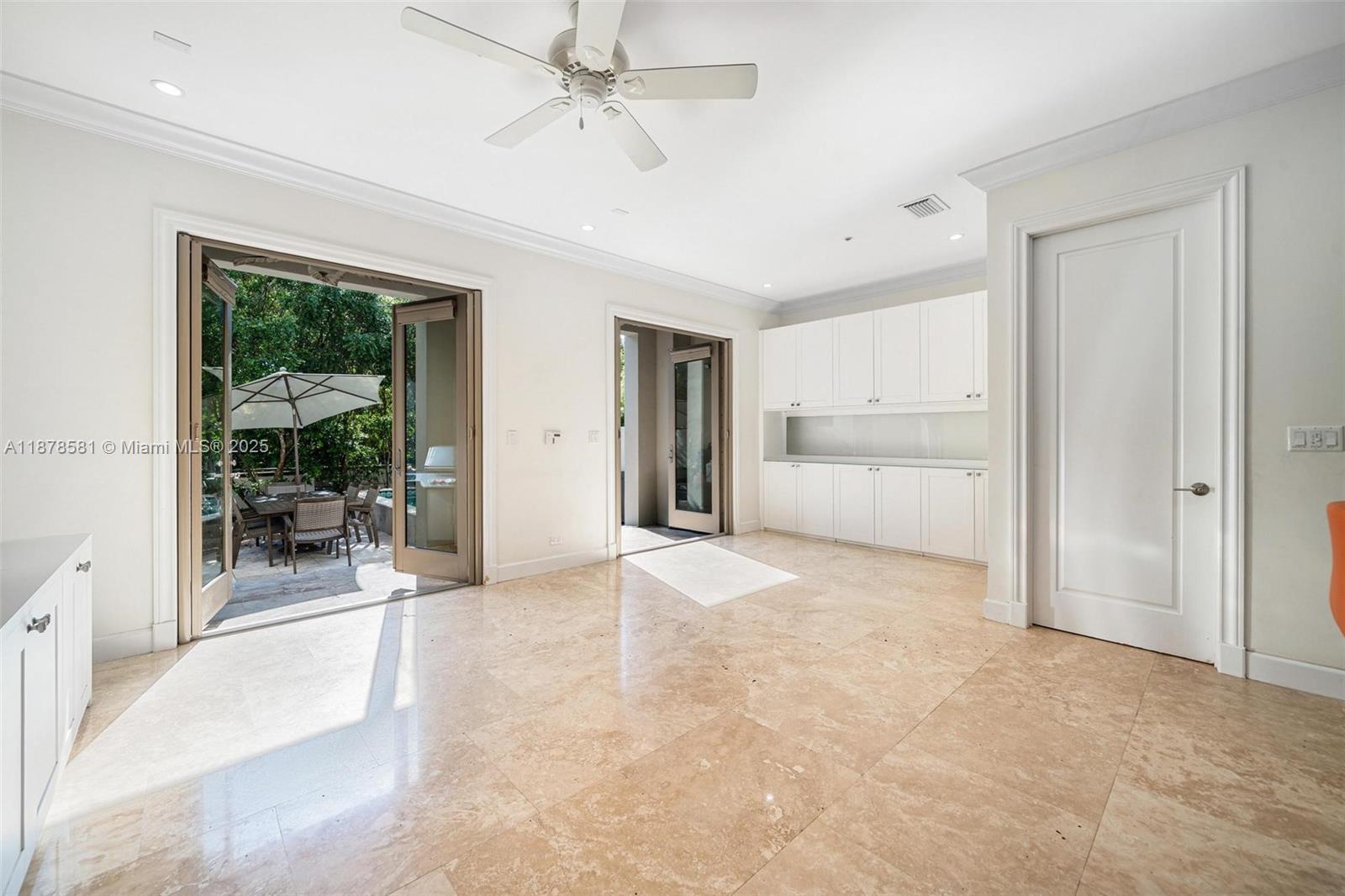7561 SW 56th Ct Miami, FL 33143 7561 SW 56th Ct Miami, FL 33143