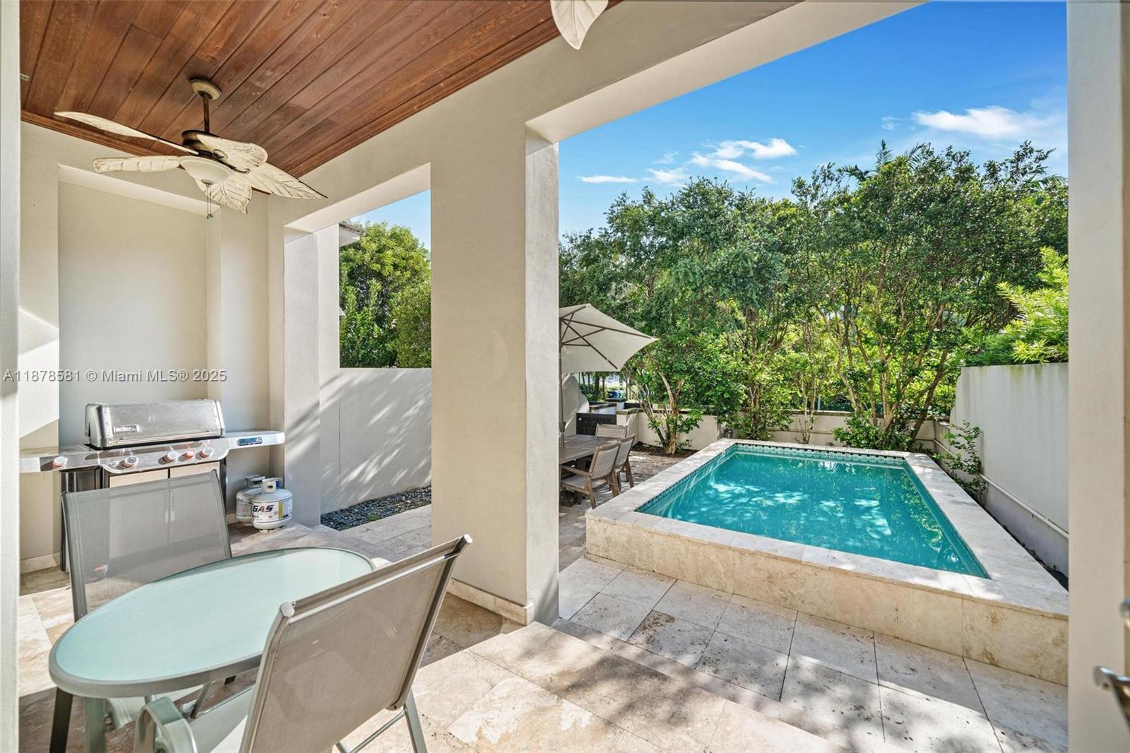 7561 SW 56th Ct Miami, FL 33143 7561 SW 56th Ct Miami, FL 33143