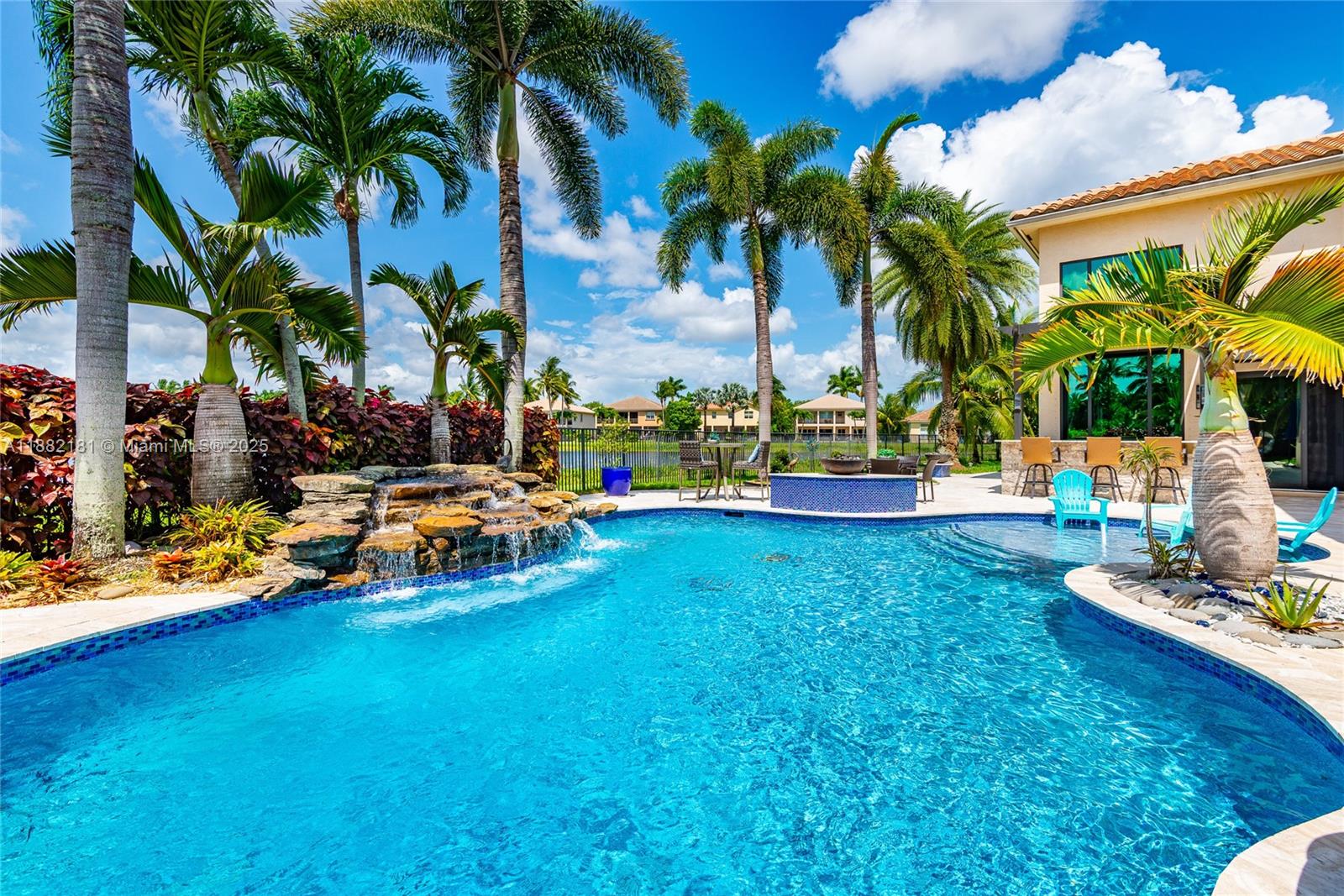 8747 Caraway Lk Ct Boynton Beach, FL 33473