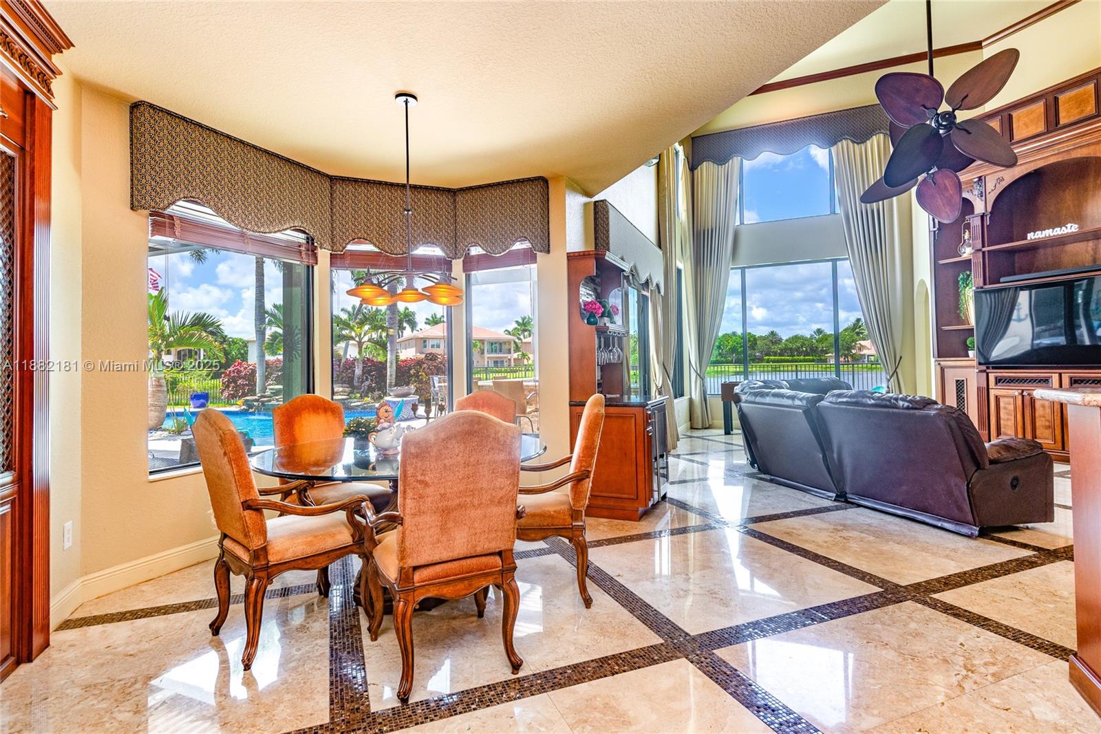 8747 Caraway Lk Ct Boynton Beach, FL 33473