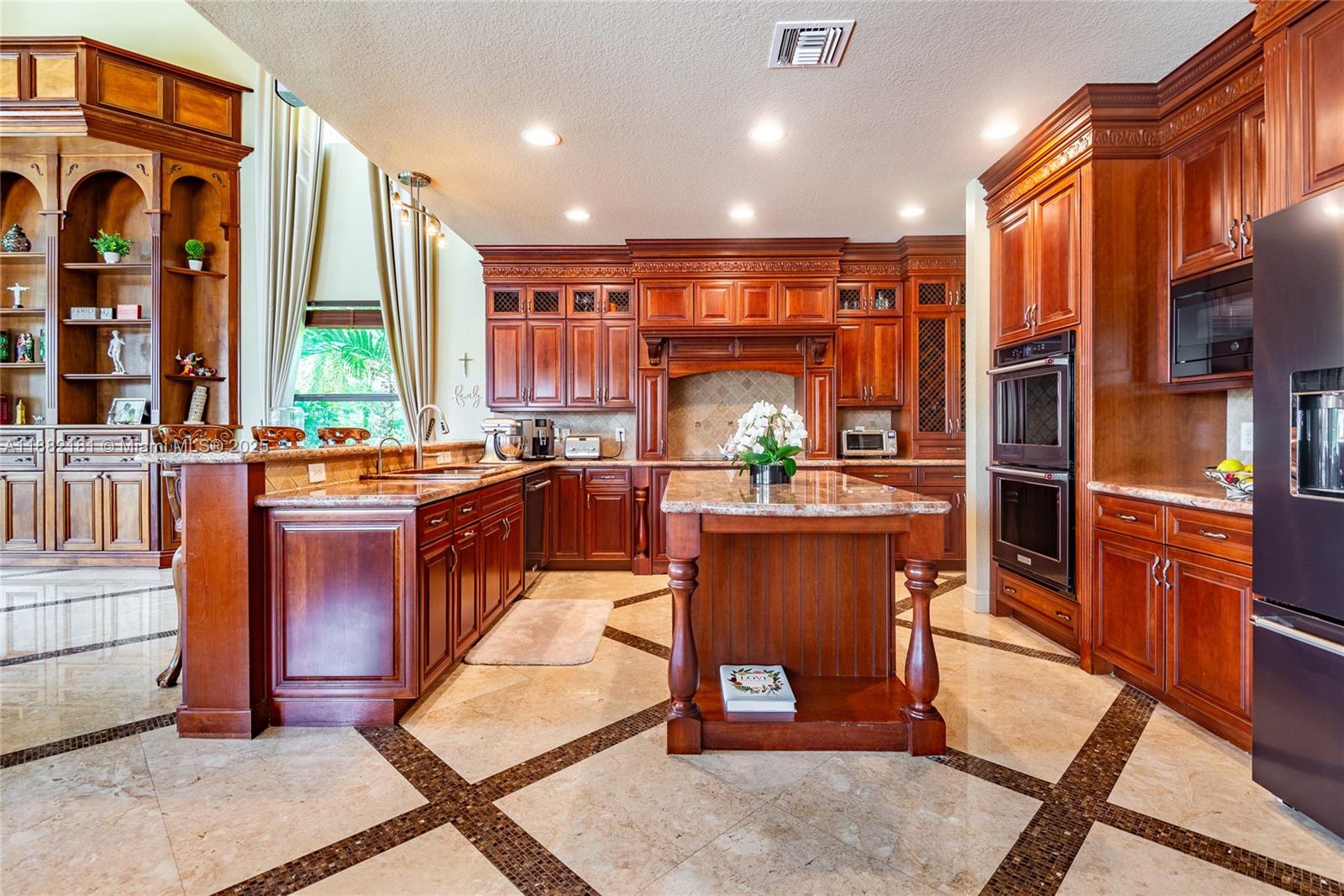 8747 Caraway Lk Ct Boynton Beach, FL 33473