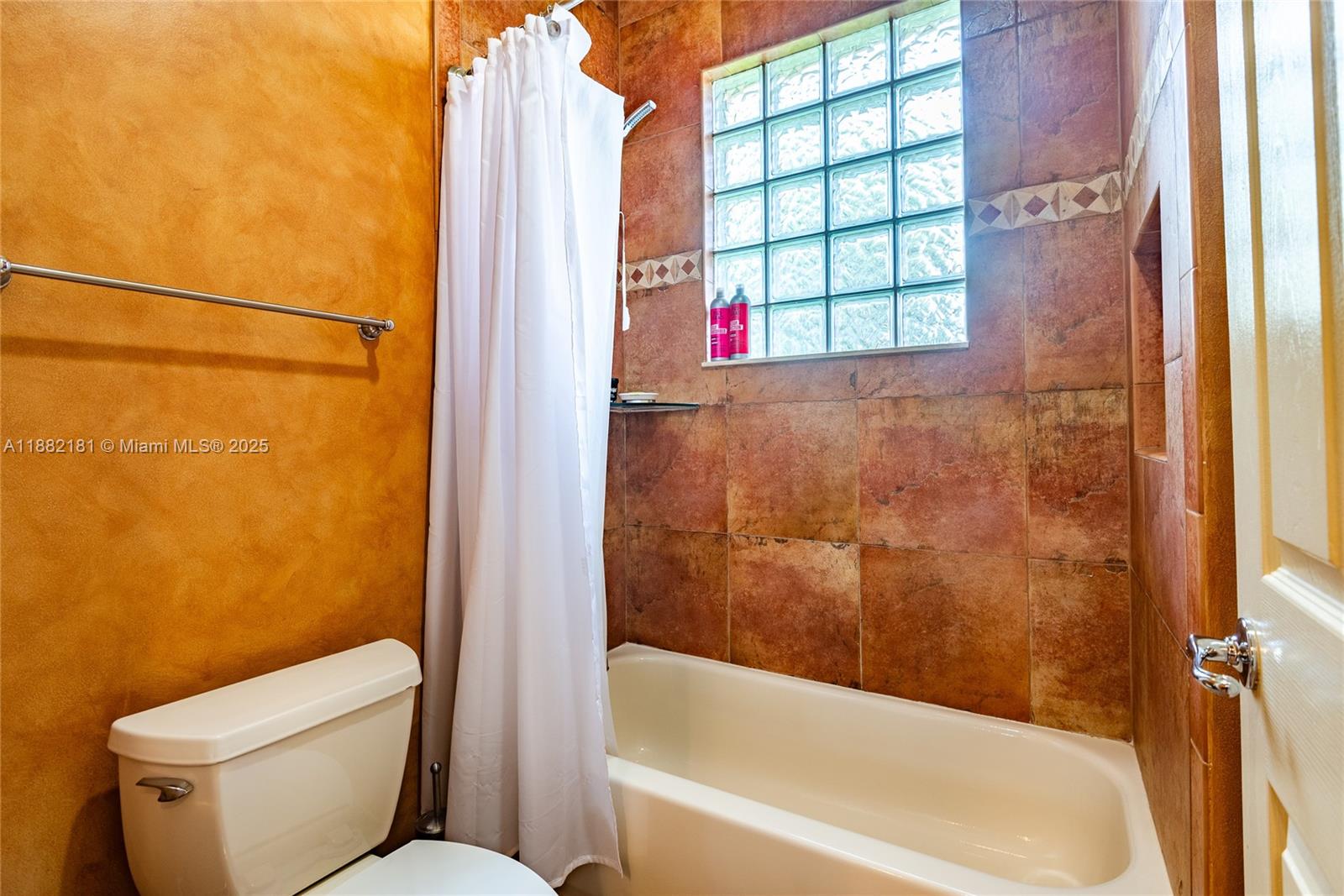 8747 Caraway Lk Ct Boynton Beach, FL 33473