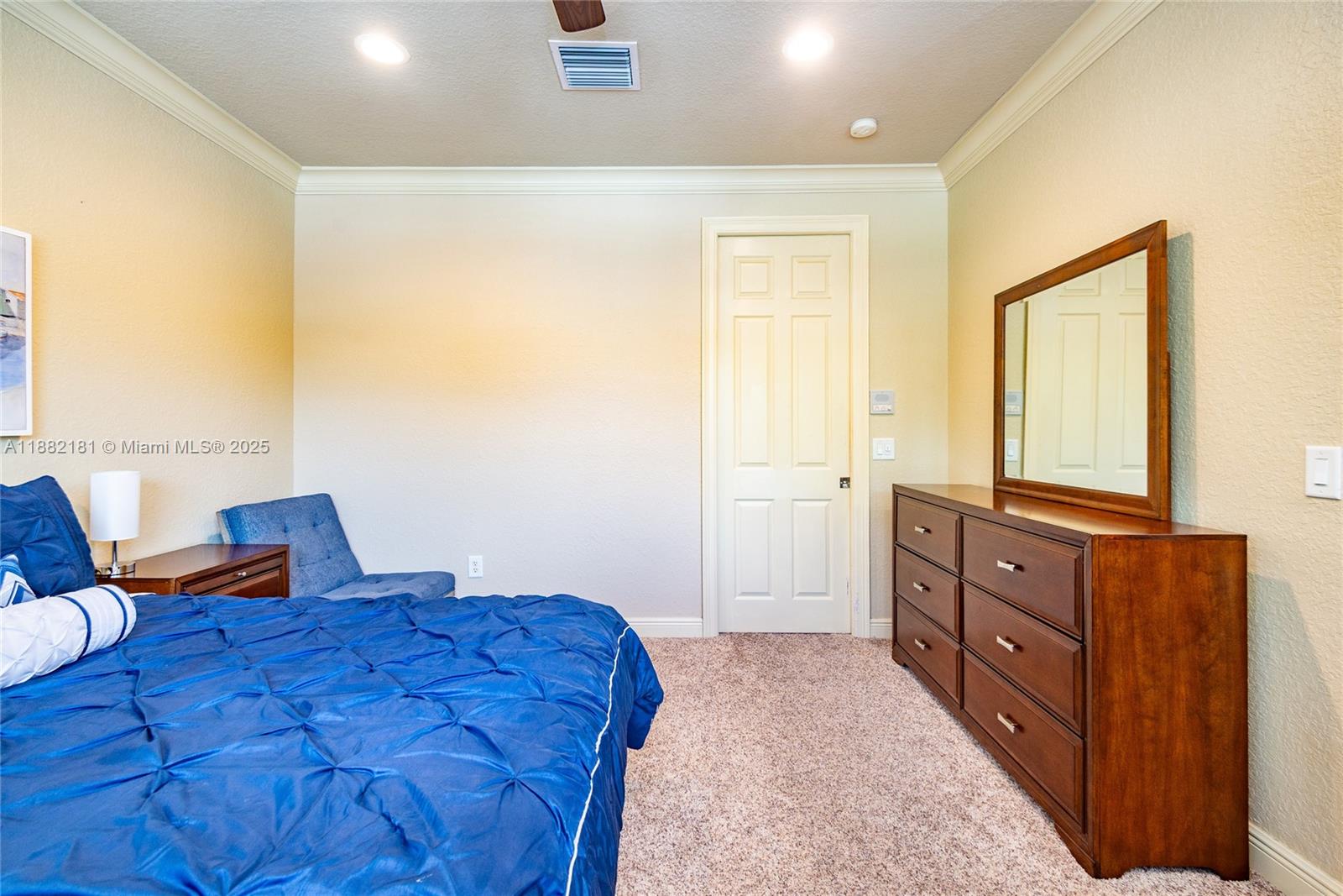 8747 Caraway Lk Ct Boynton Beach, FL 33473