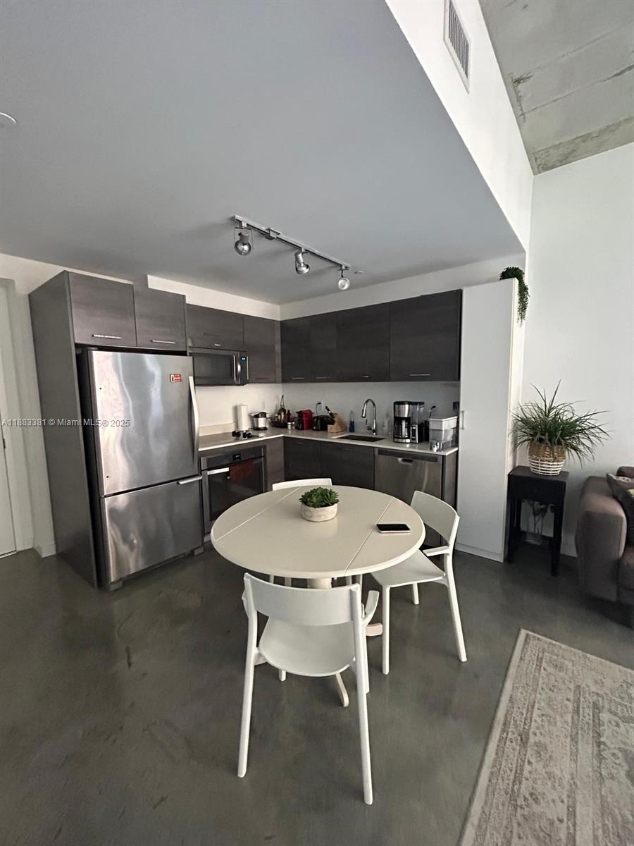 151 SE 1st St #703
