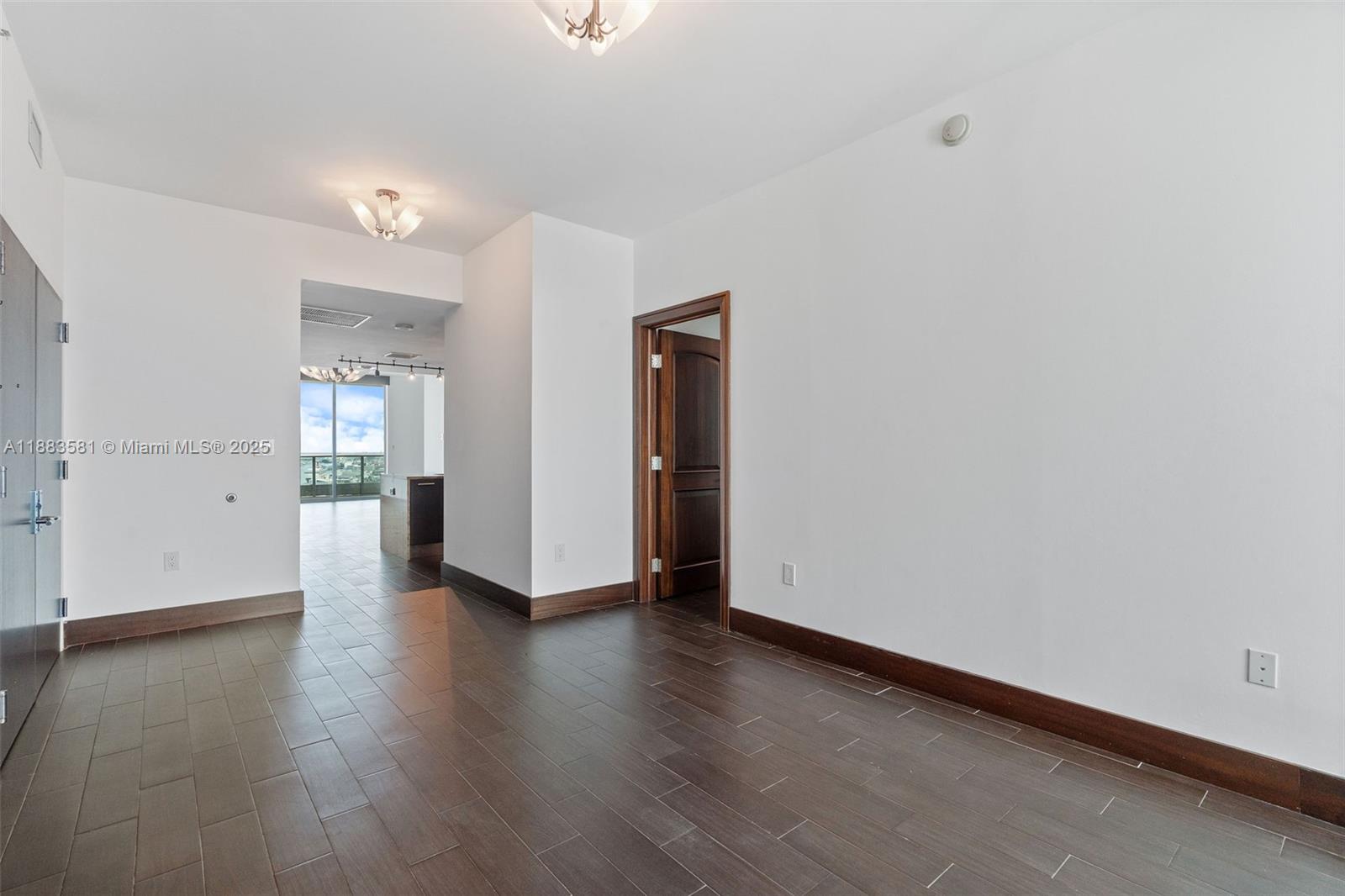 image 900 Biscayne Bay Condo25