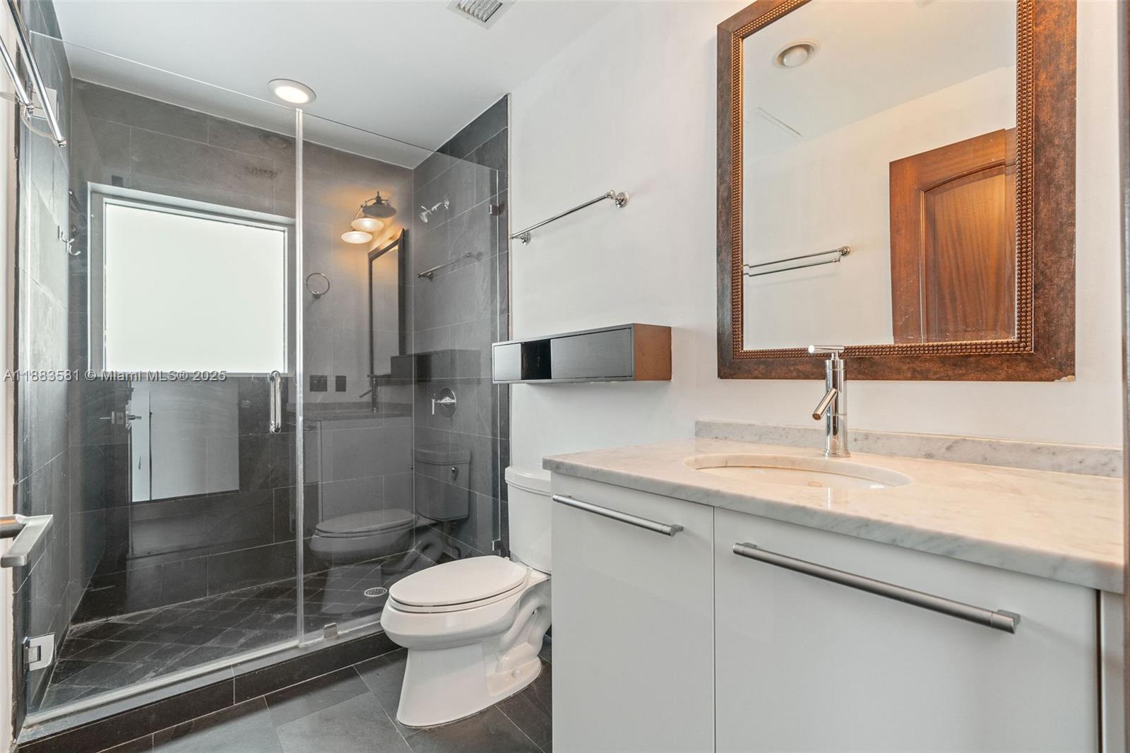image 900 Biscayne Bay Condo34
