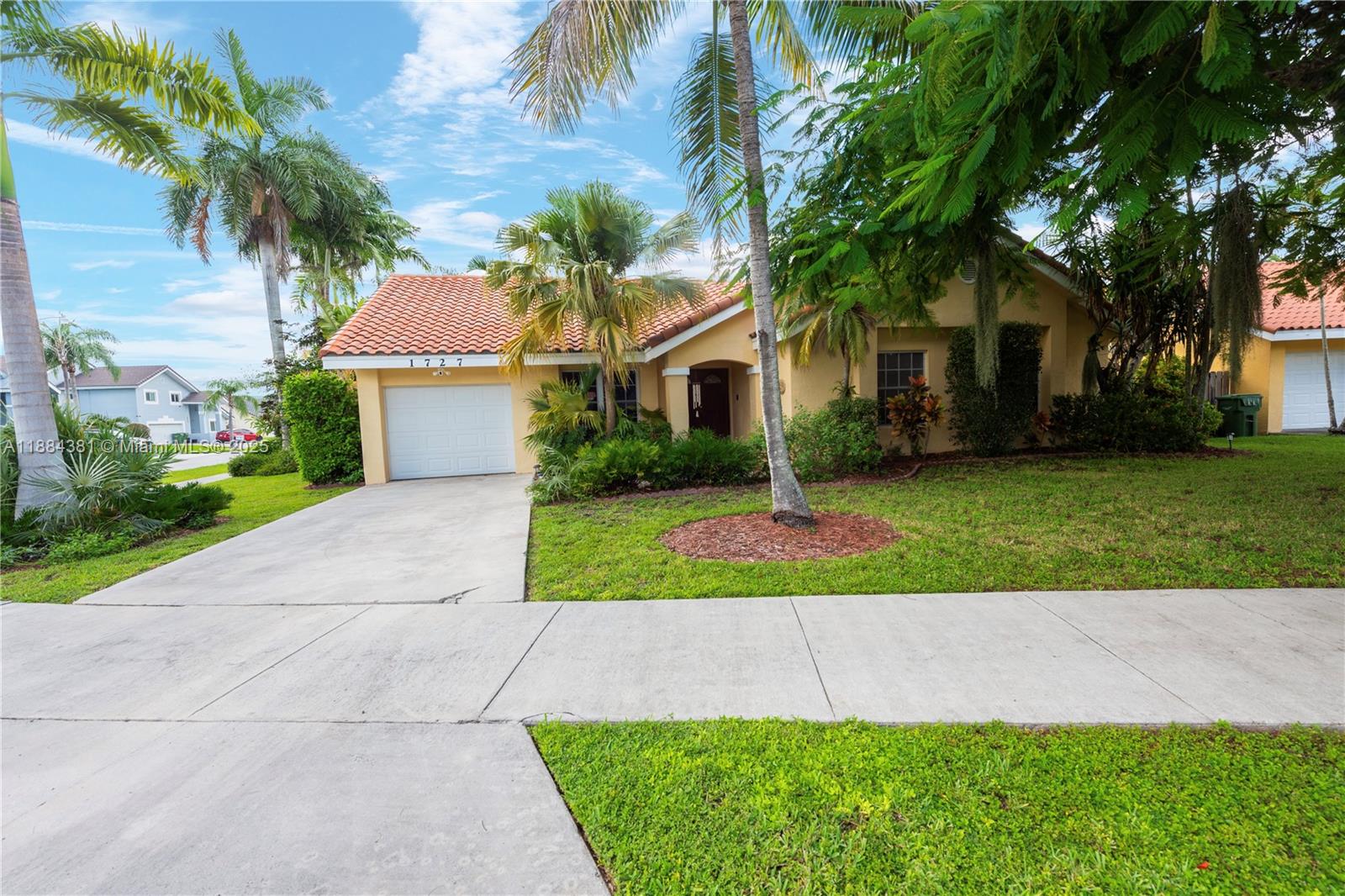 1727 Egret Rd