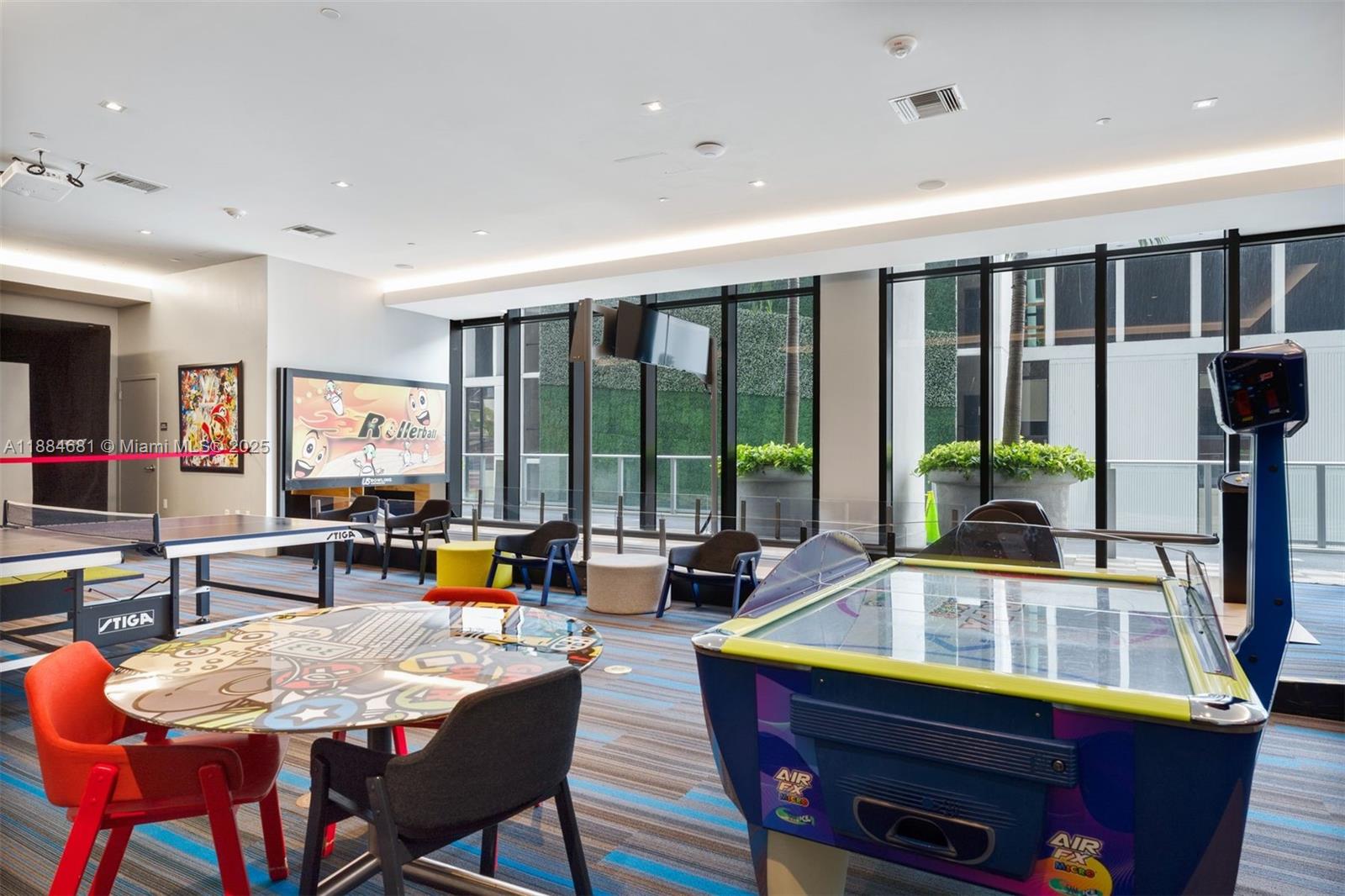 image 1010 Brickell30