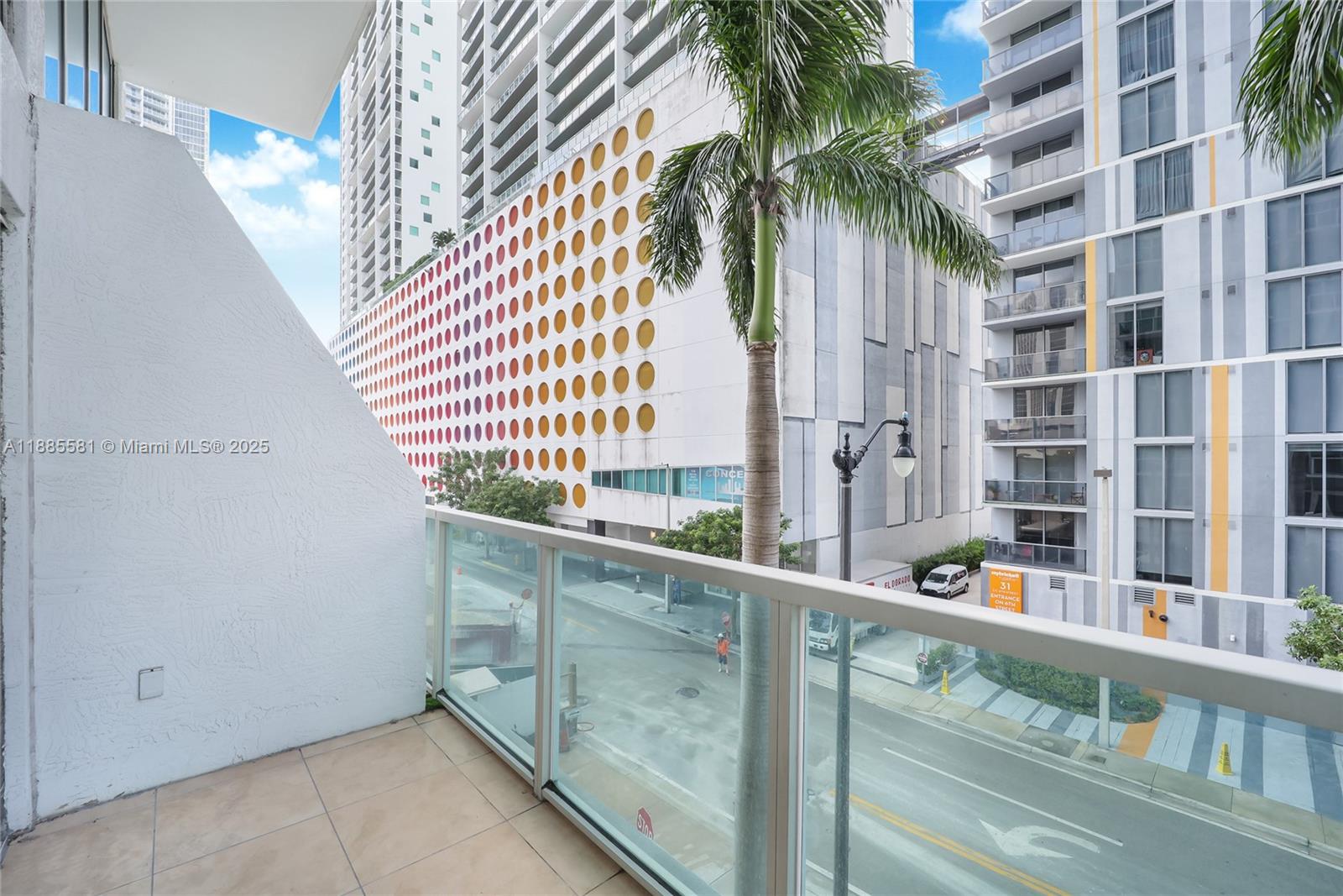 41 SE 5th St #304