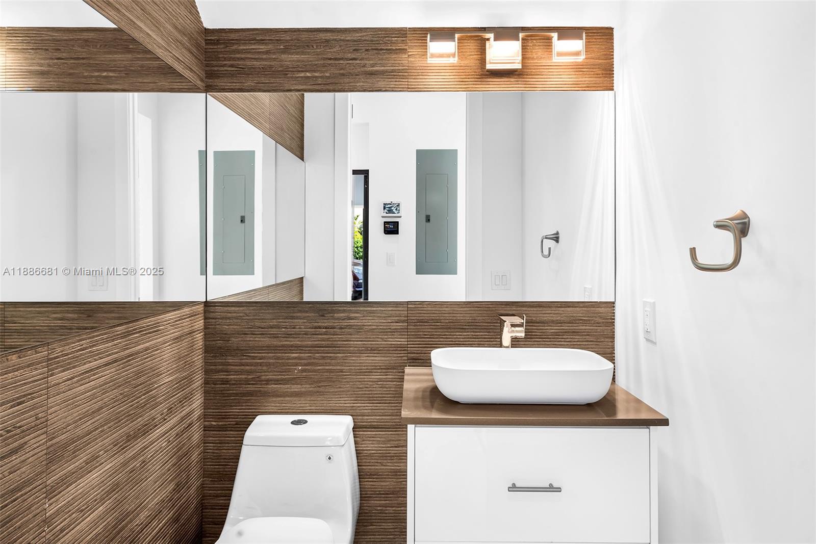 638 Escobar Ave Coral Gables, FL 33134