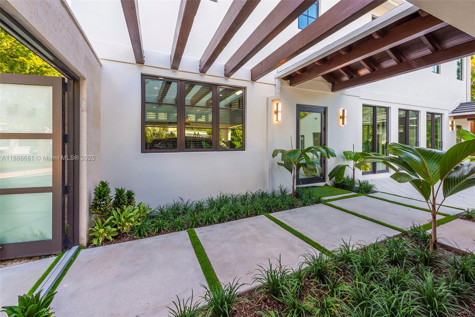 638 Escobar Ave Coral Gables, FL 33134