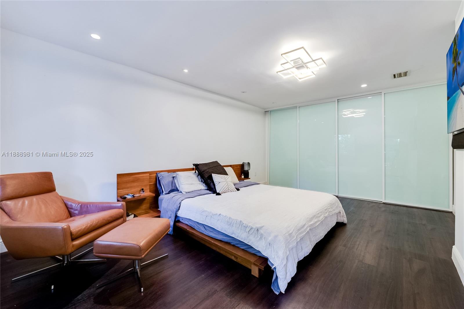 3940 Loquat Ave #3940 Miami, FL 33133