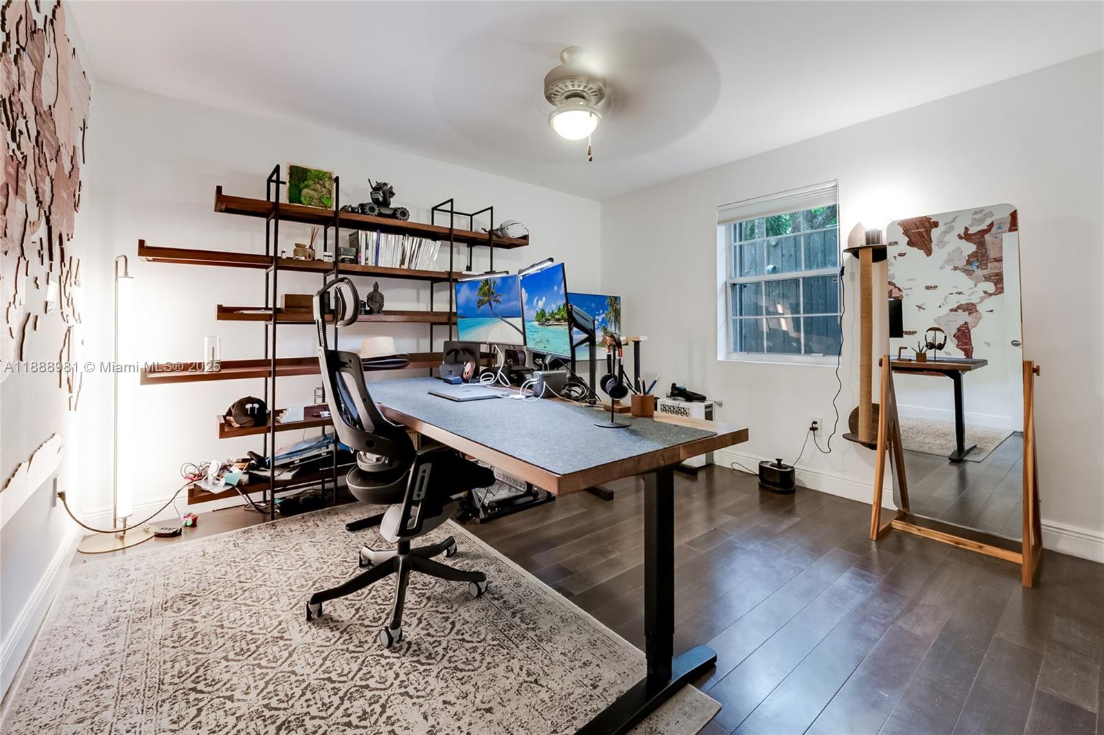 3940 Loquat Ave #3940 Miami, FL 33133