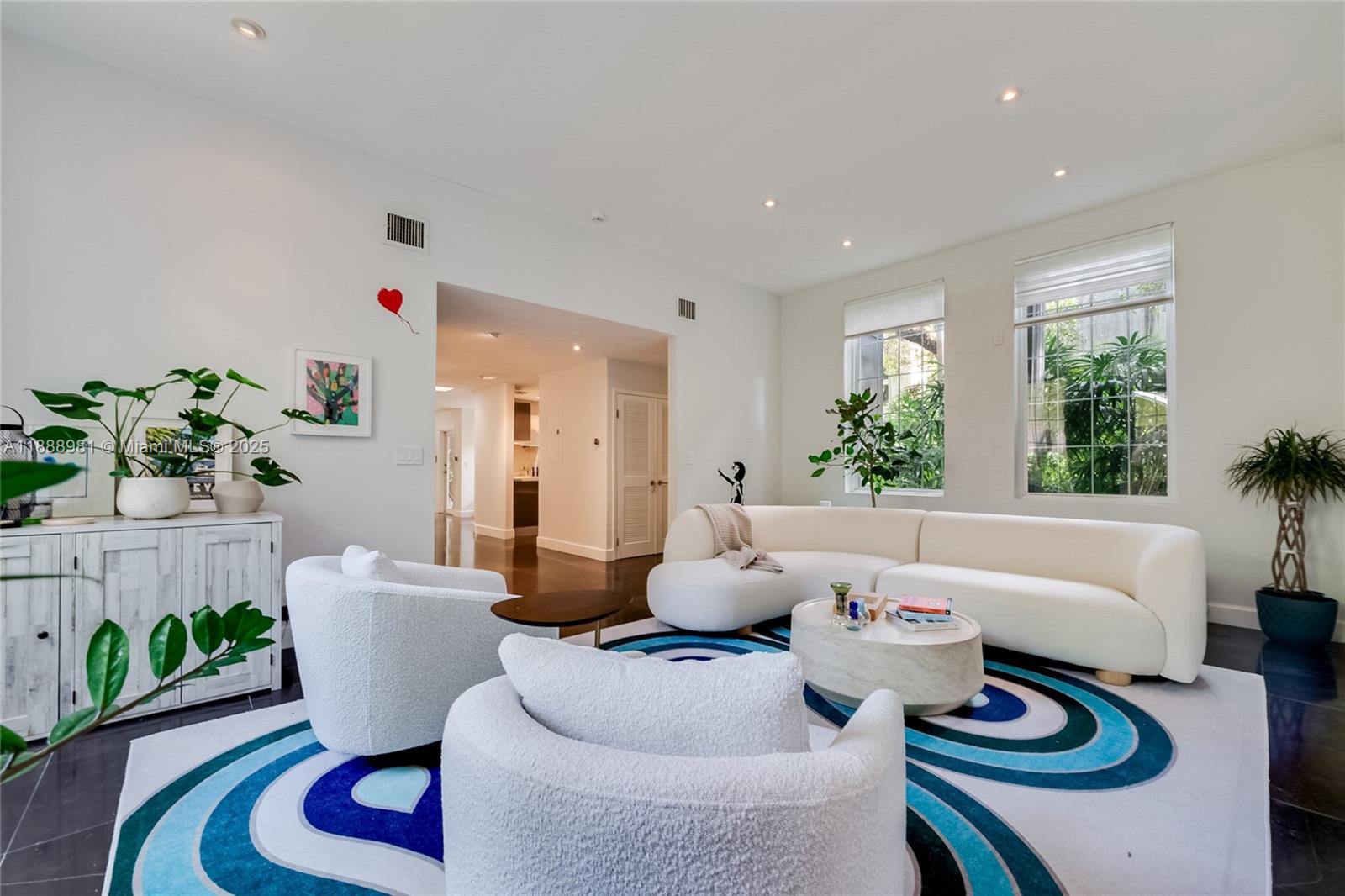 3940 Loquat Ave #3940 Miami, FL 33133