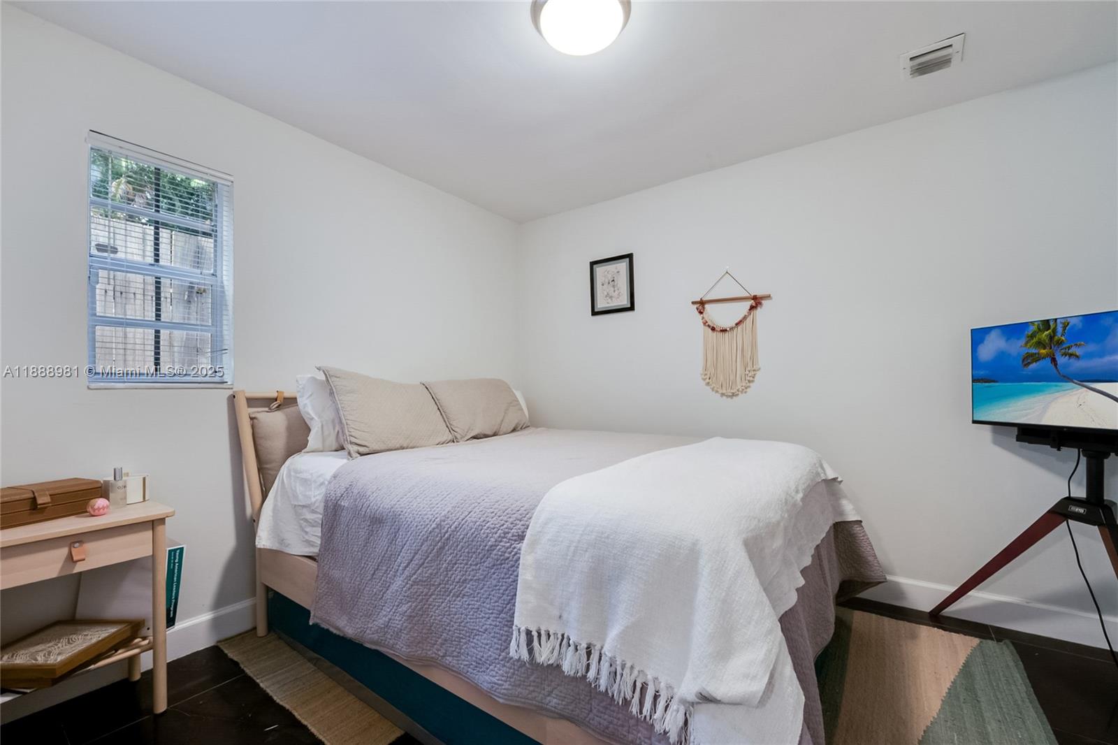 3940 Loquat Ave #3940 Miami, FL 33133