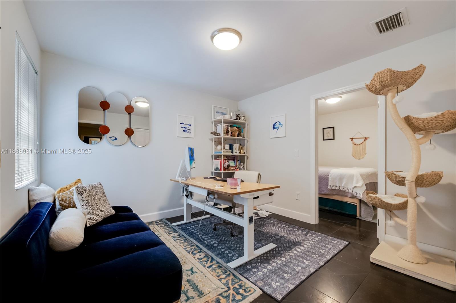 3940 Loquat Ave #3940 Miami, FL 33133