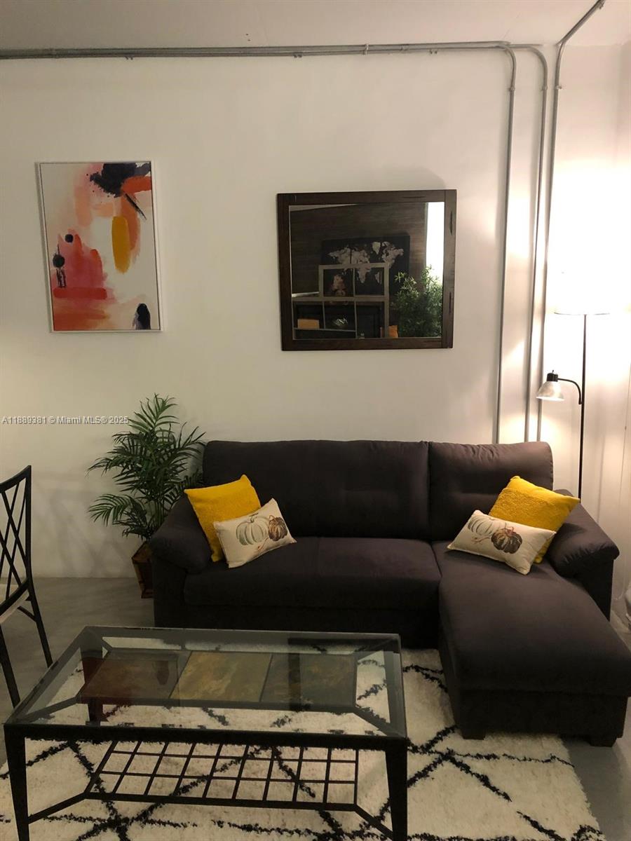 image The Yorker Condo11