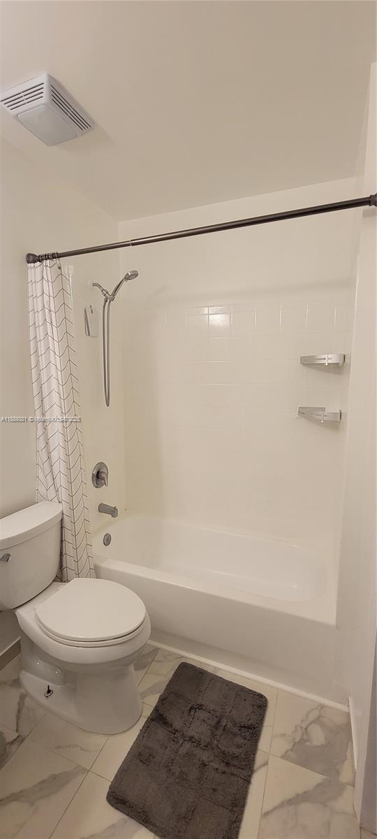 image The Yorker Condo15